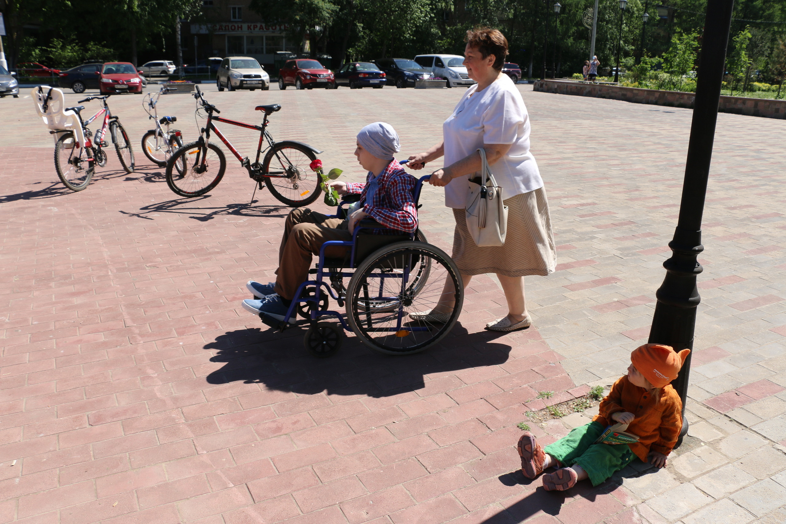 Благотворительная акция, сбор макулатуры, благотворительность, сбор ср. Мария Ткаченко. Документальная фотография