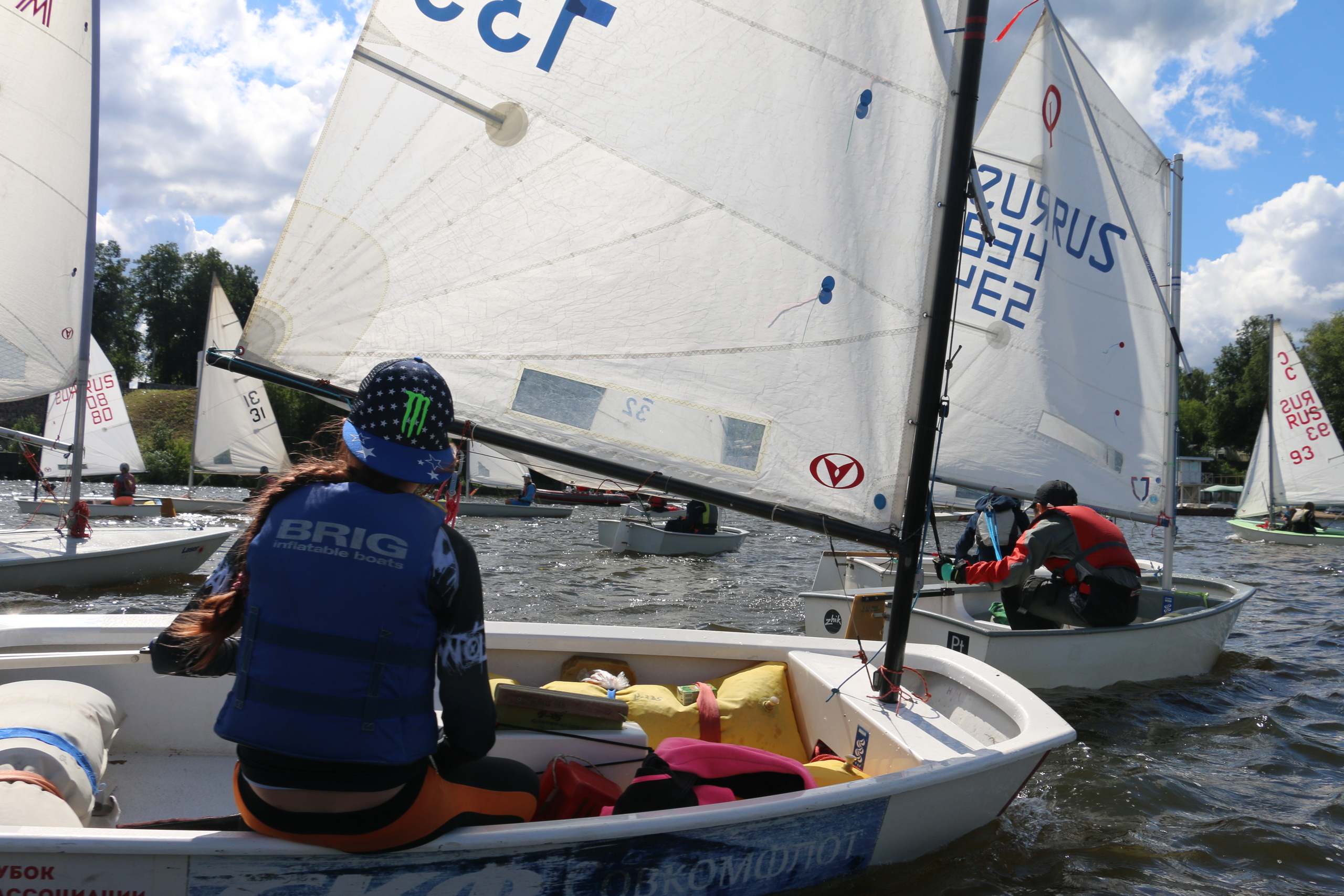 Парусный спорт, фото яхты, спортсмены, детский спорт, яхтинг, парус, у. Мария Ткаченко. Документальная фотография