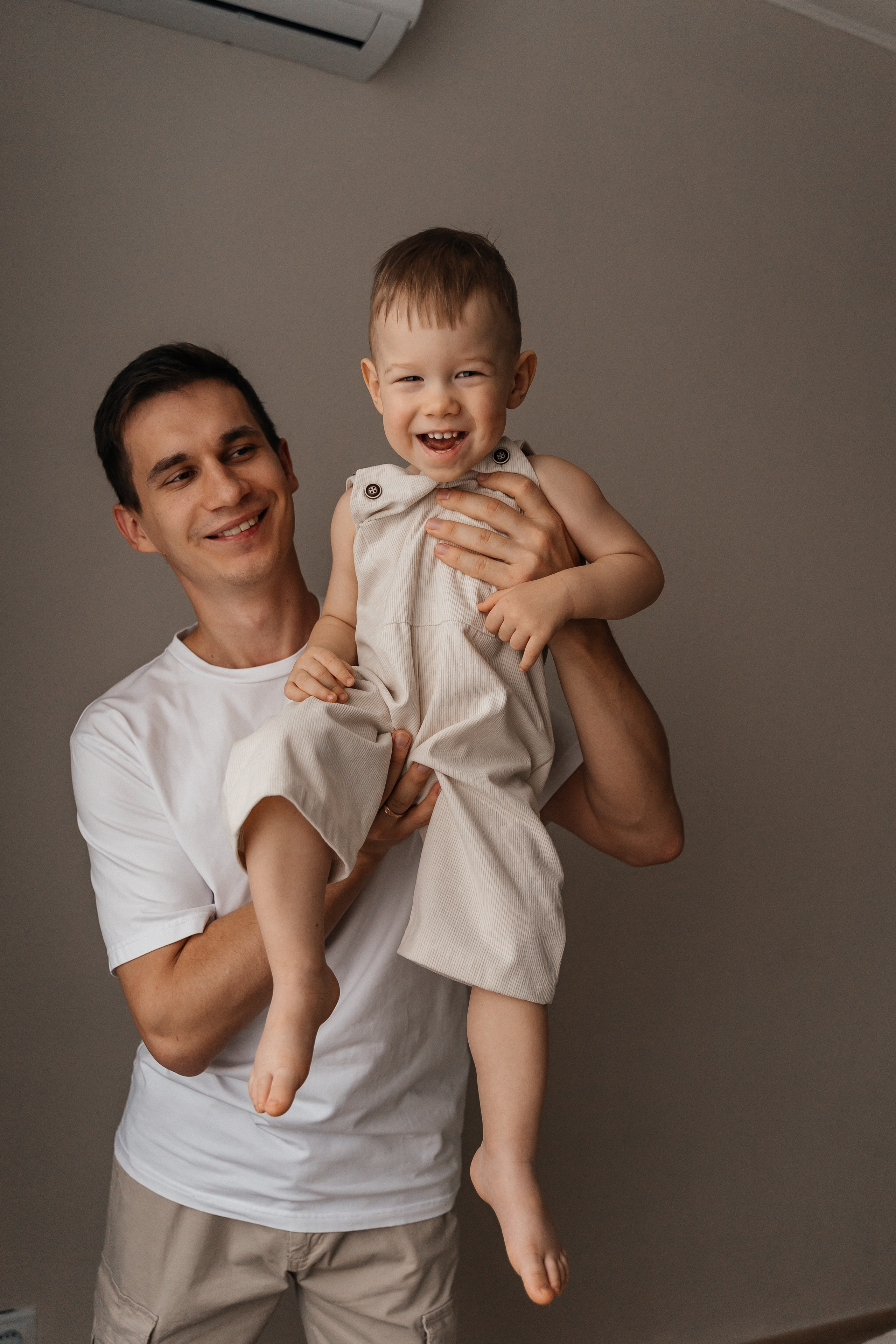 Вадим, Юля и Мирон. Волик Мария