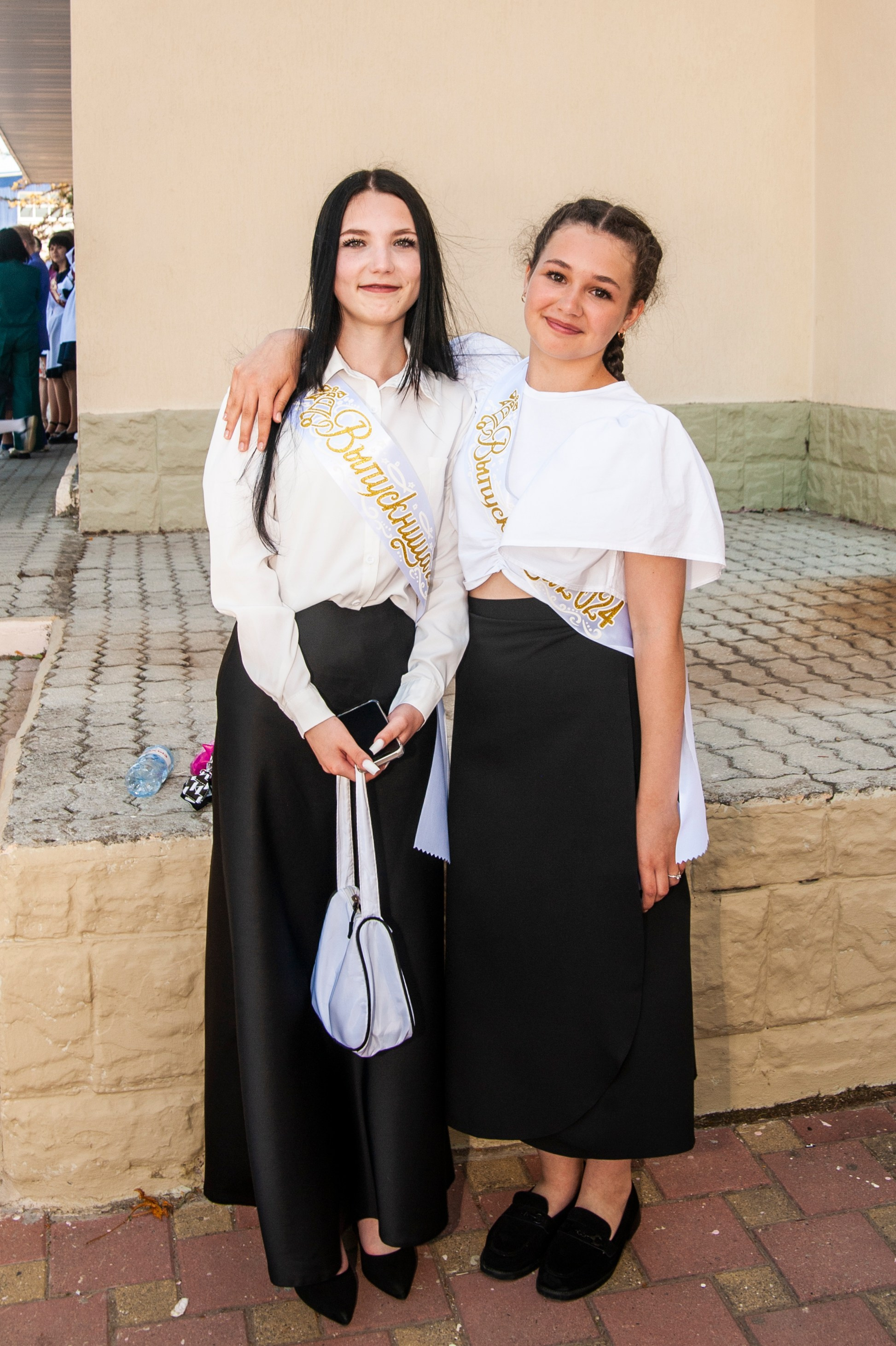 Последний Звонок МАОУ СОШ № 17 им. Эдуарда Есаяна — Архипо-Осиповка. Свадебный и семейный фотограф Денис Лукьянов в Краснодаре, Краснодарском крае и Республике Крым