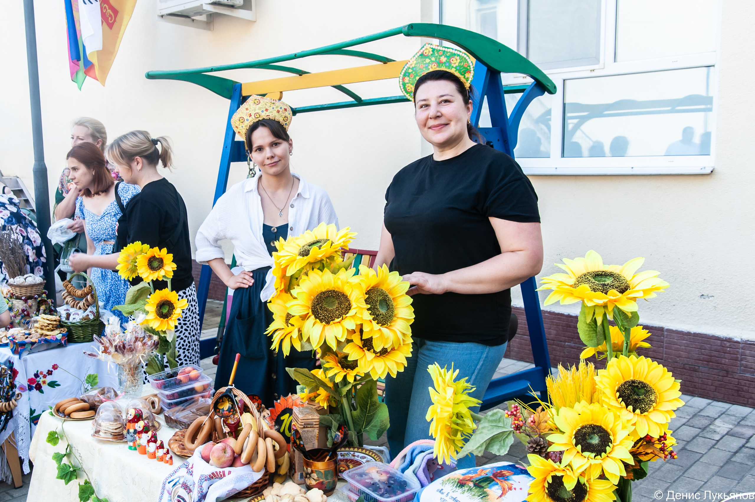 Ярмарка. Свадебный и семейный фотограф Денис Лукьянов в Краснодаре, Краснодарском крае и Республике Крым
