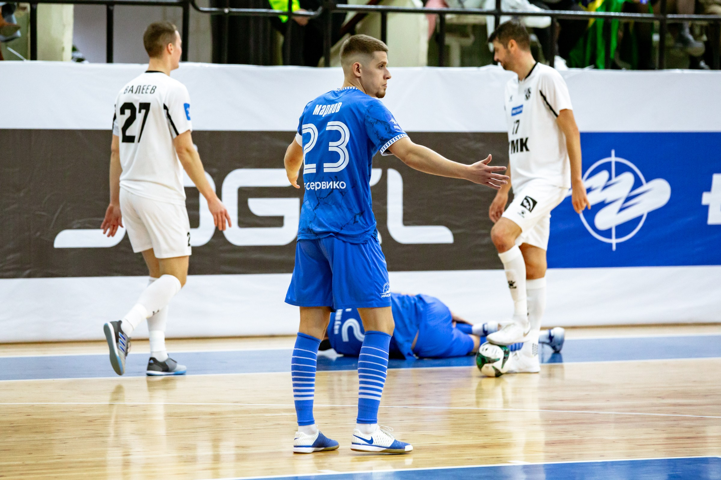 БЕТСИТИ Суперлига по футзалу | ИрАэро — Синара | 11.10.25. Фотограф в Иркутске Евгения Айвазова