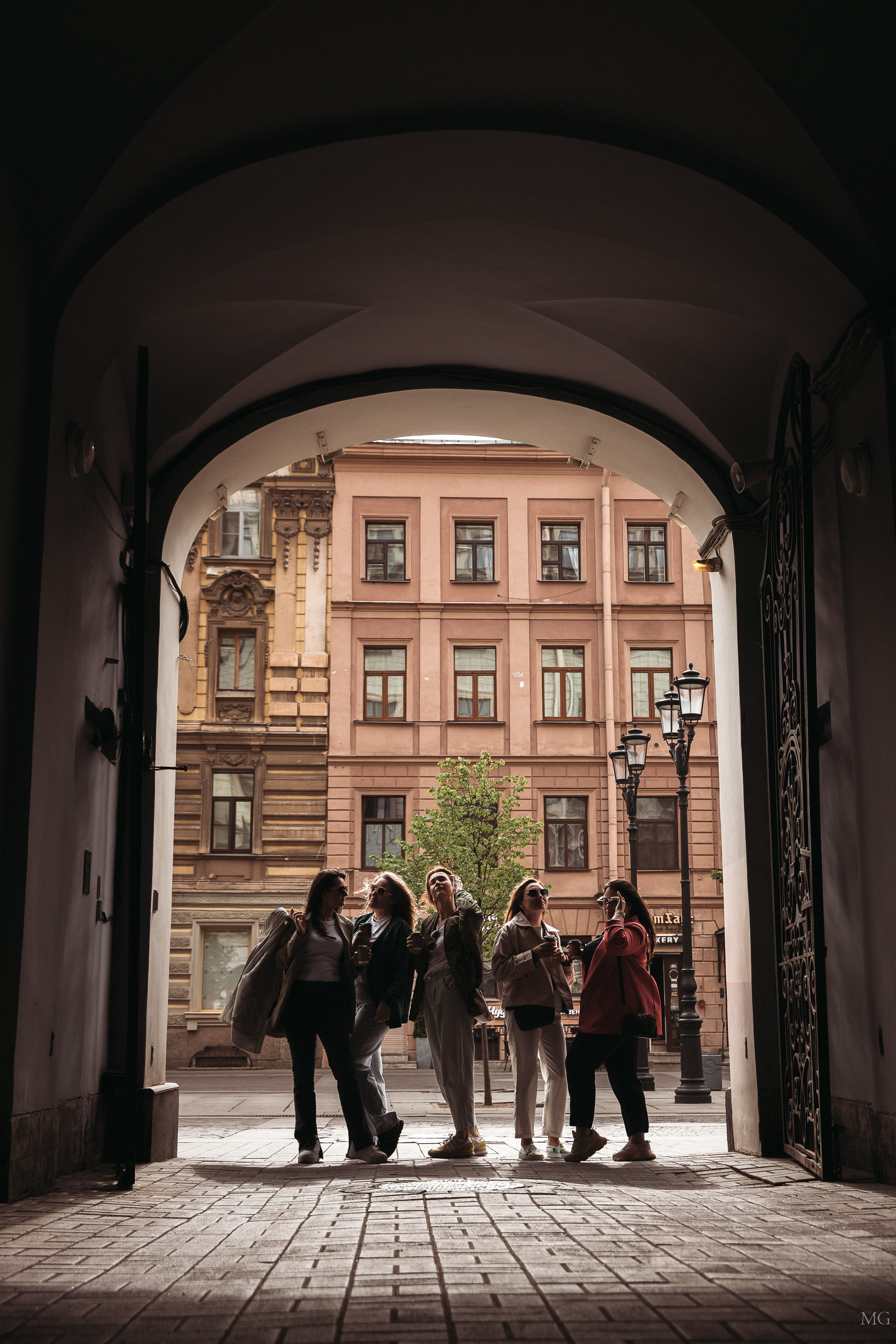 Подруги в Питере. Маша Гонтарь Семейный домашний репортажный фотограф в Санкт-Петербурге