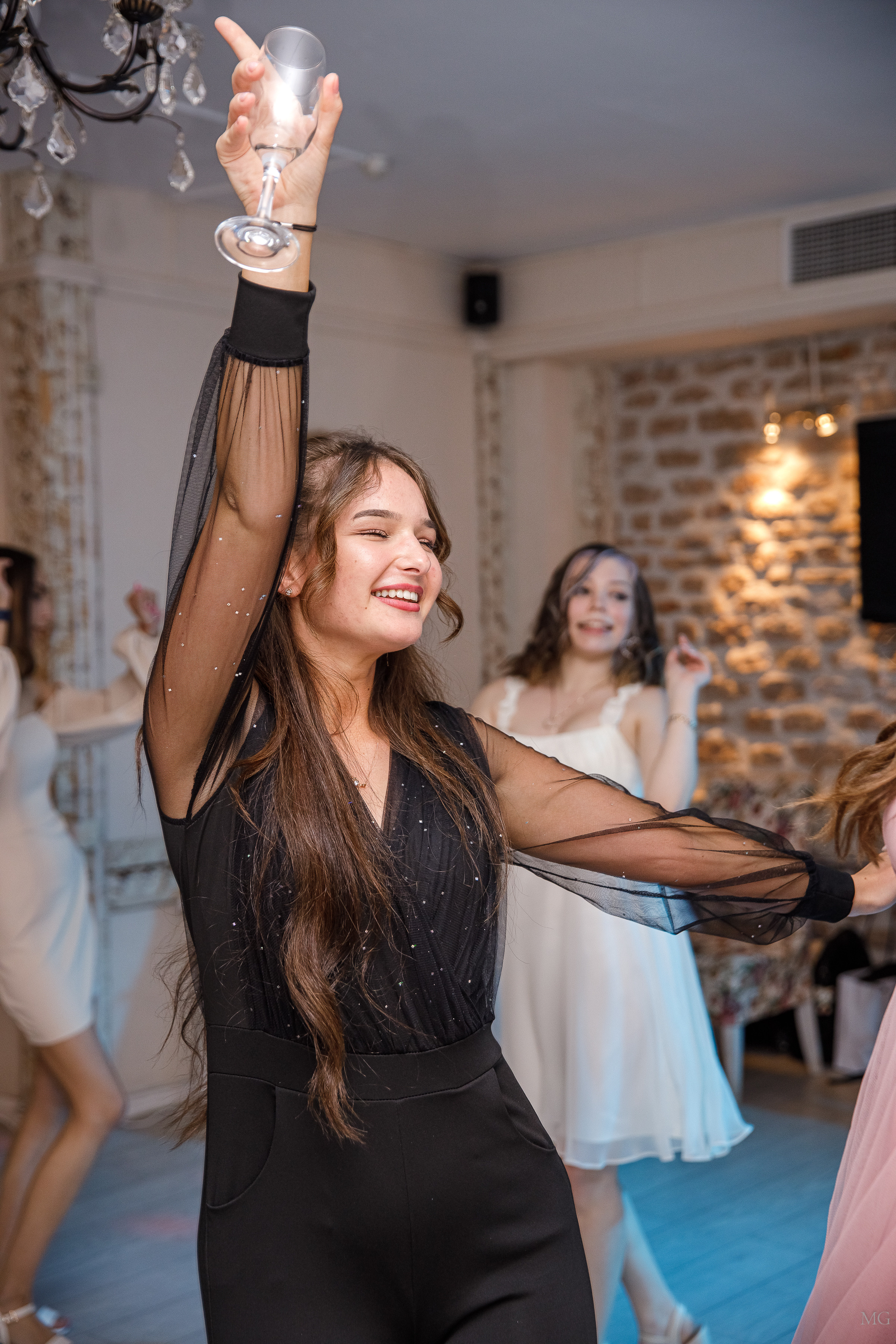 Выпускной 11Б ресторан Черемша. Маша Гонтарь Семейный домашний репортажный фотограф в Санкт-Петербурге