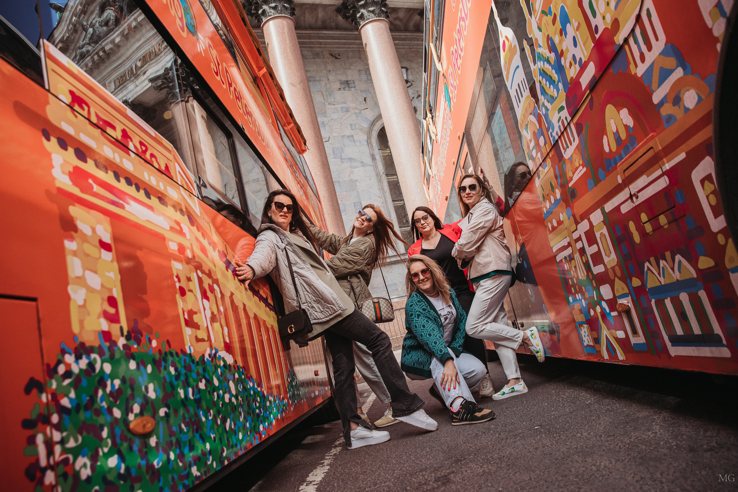 Подруги в Питере. Маша Гонтарь Семейный домашний репортажный фотограф в Санкт-Петербурге