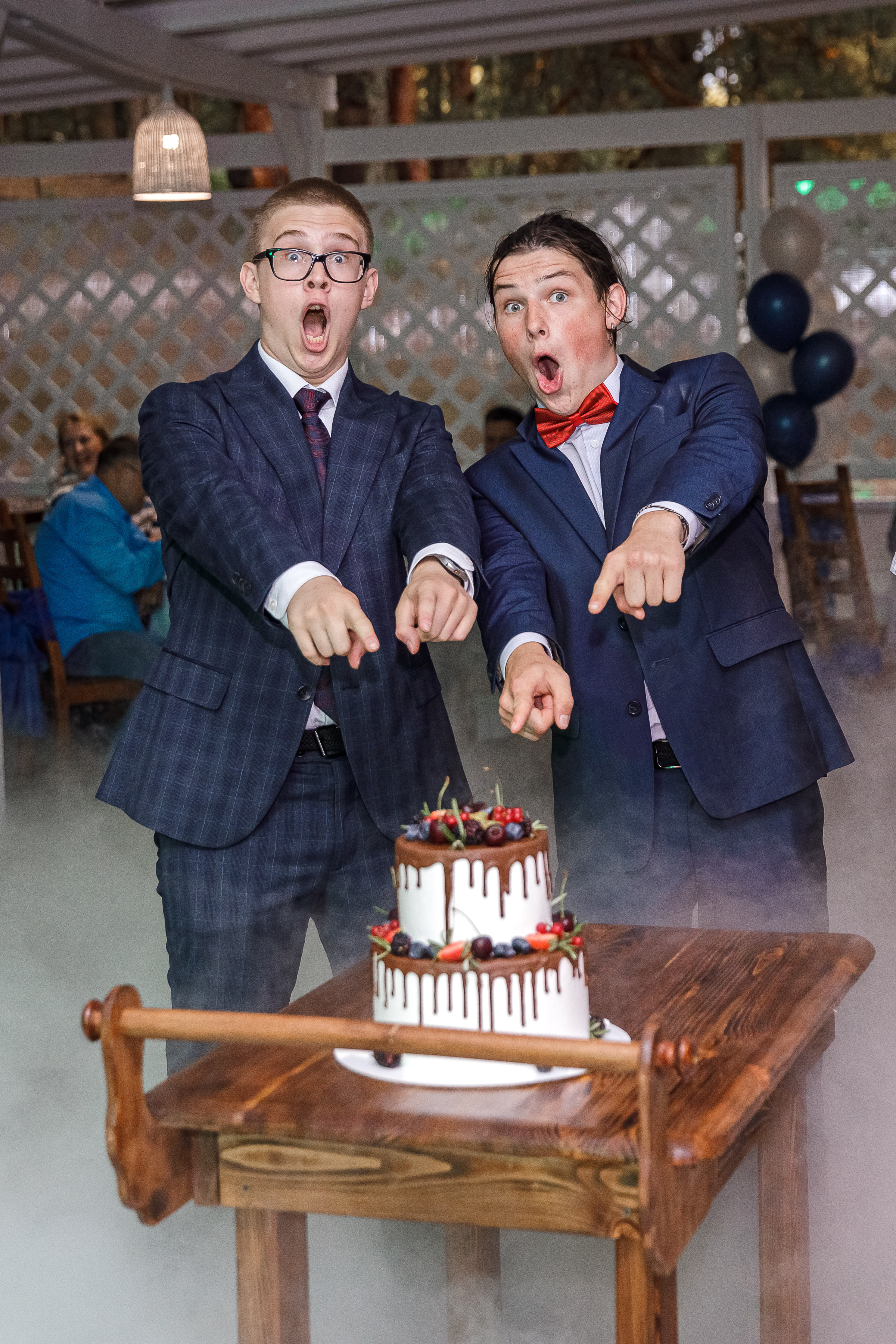 Огненный выпускной ресторан Залесье. Маша Гонтарь Семейный домашний репортажный фотограф в Санкт-Петербурге