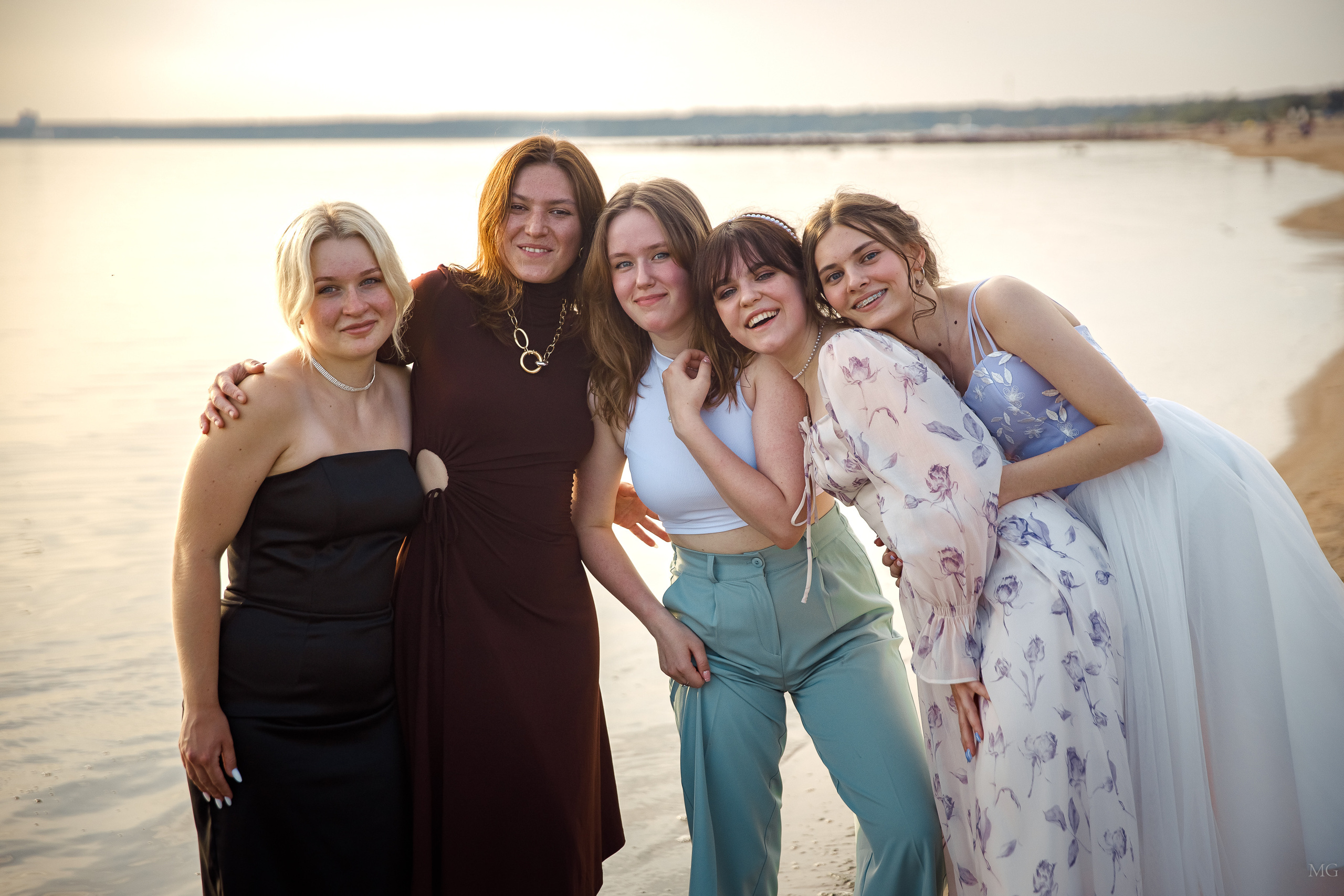 Выпускной Калипсо 11Б. Маша Гонтарь Семейный домашний репортажный фотограф в Санкт-Петербурге