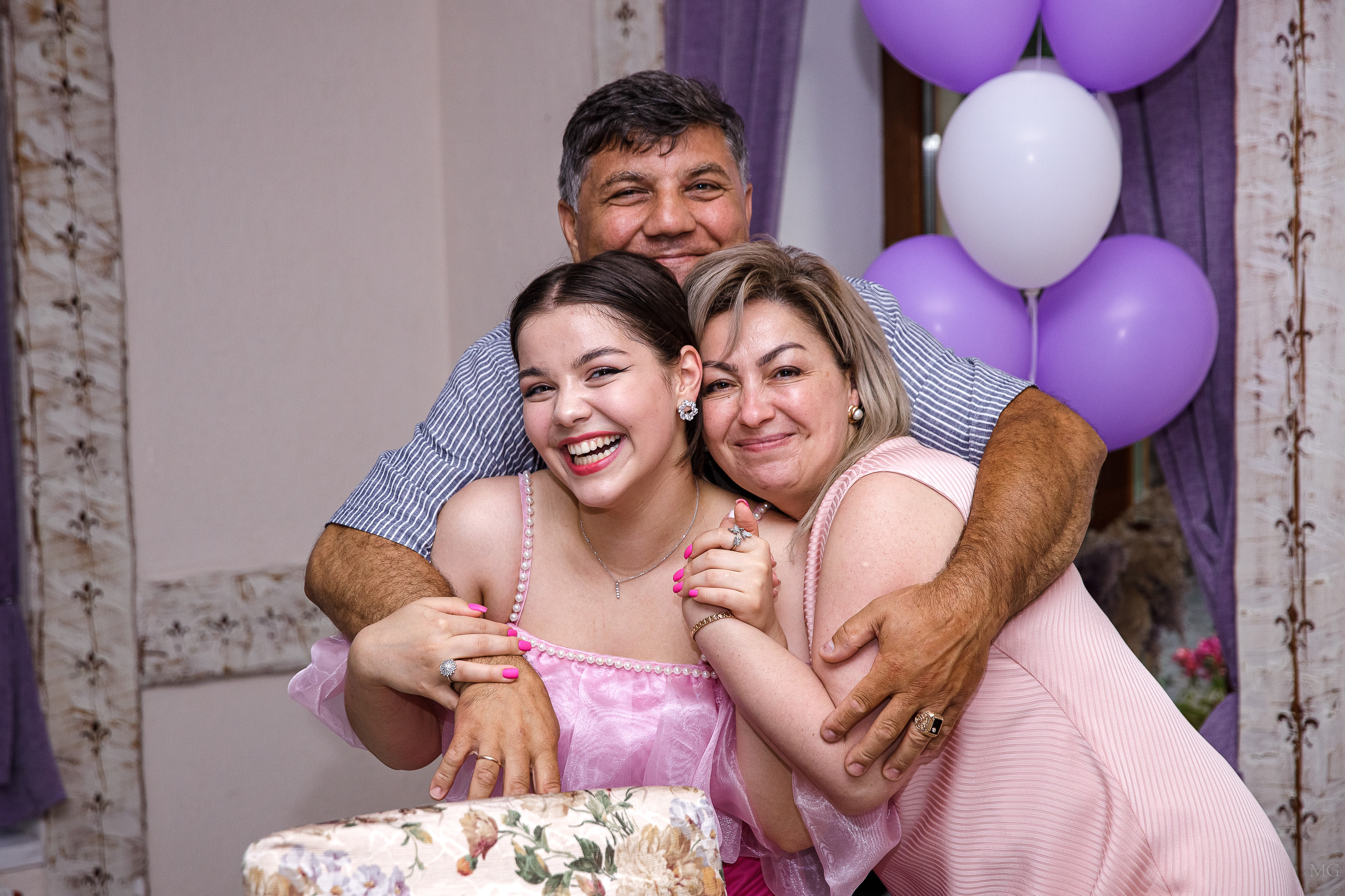 Выпускной школа 335 11кл «Черемша». Маша Гонтарь Семейный домашний репортажный фотограф в Санкт-Петербурге