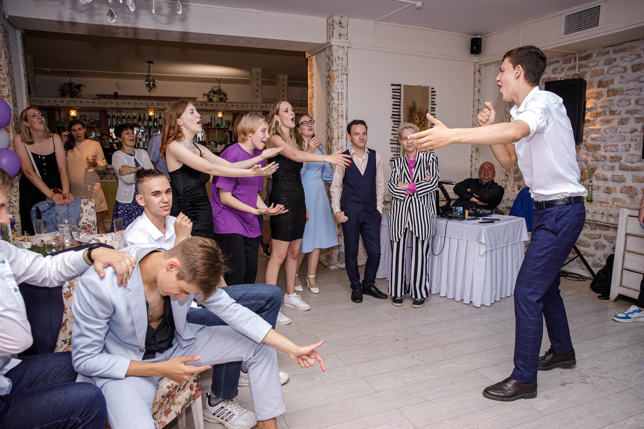 Выпускной школа 335 11кл «Черемша». Маша Гонтарь Семейный домашний репортажный фотограф в Санкт-Петербурге