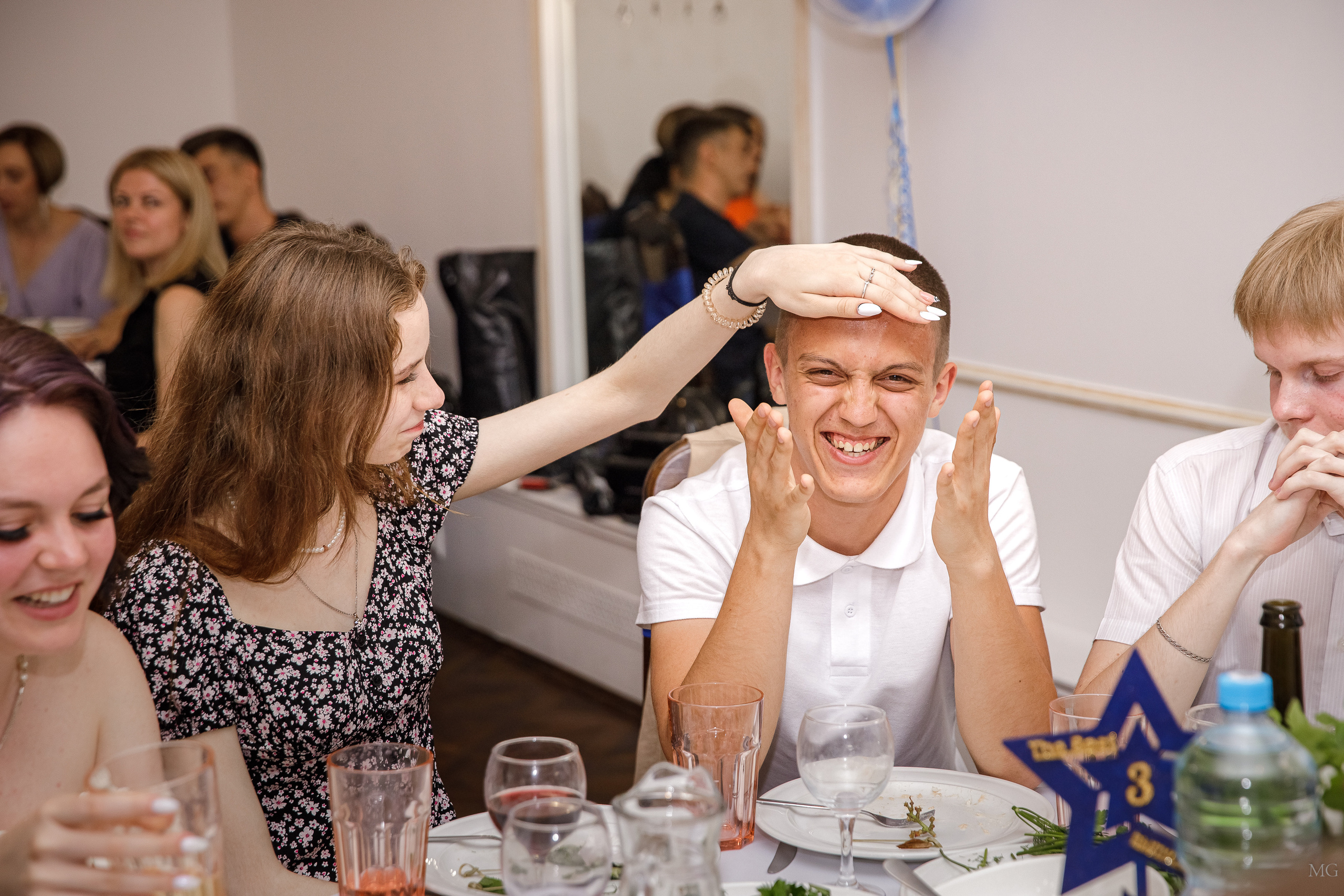 Выпускной Старая мельница 11А+Б. Маша Гонтарь Семейный домашний репортажный фотограф в Санкт-Петербурге