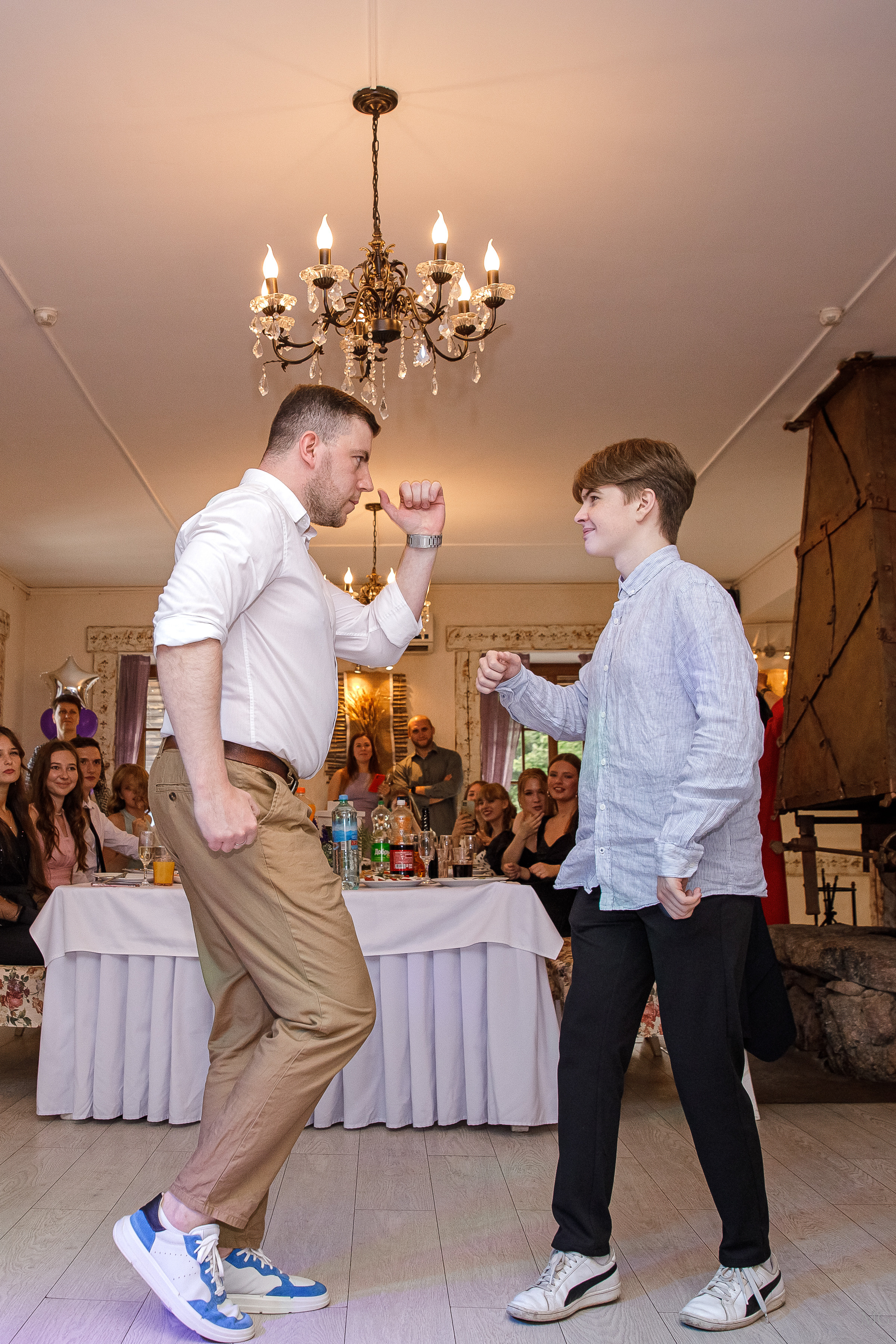 Выпускной 11Б ресторан Черемша. Маша Гонтарь Семейный домашний репортажный фотограф в Санкт-Петербурге