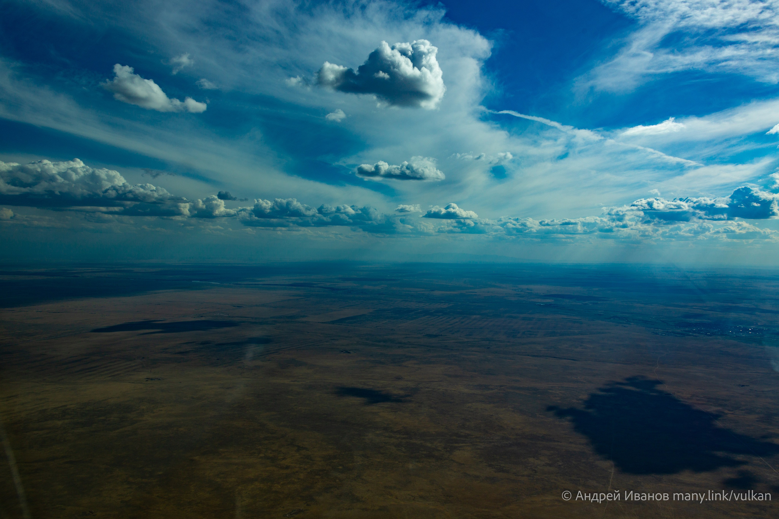 Полёт на Иссык-Куль — конференция Кругосветчиков (2025г). Фотоальбом показывающий увлекательный мир авиации и мир медведей Андрея Иванова