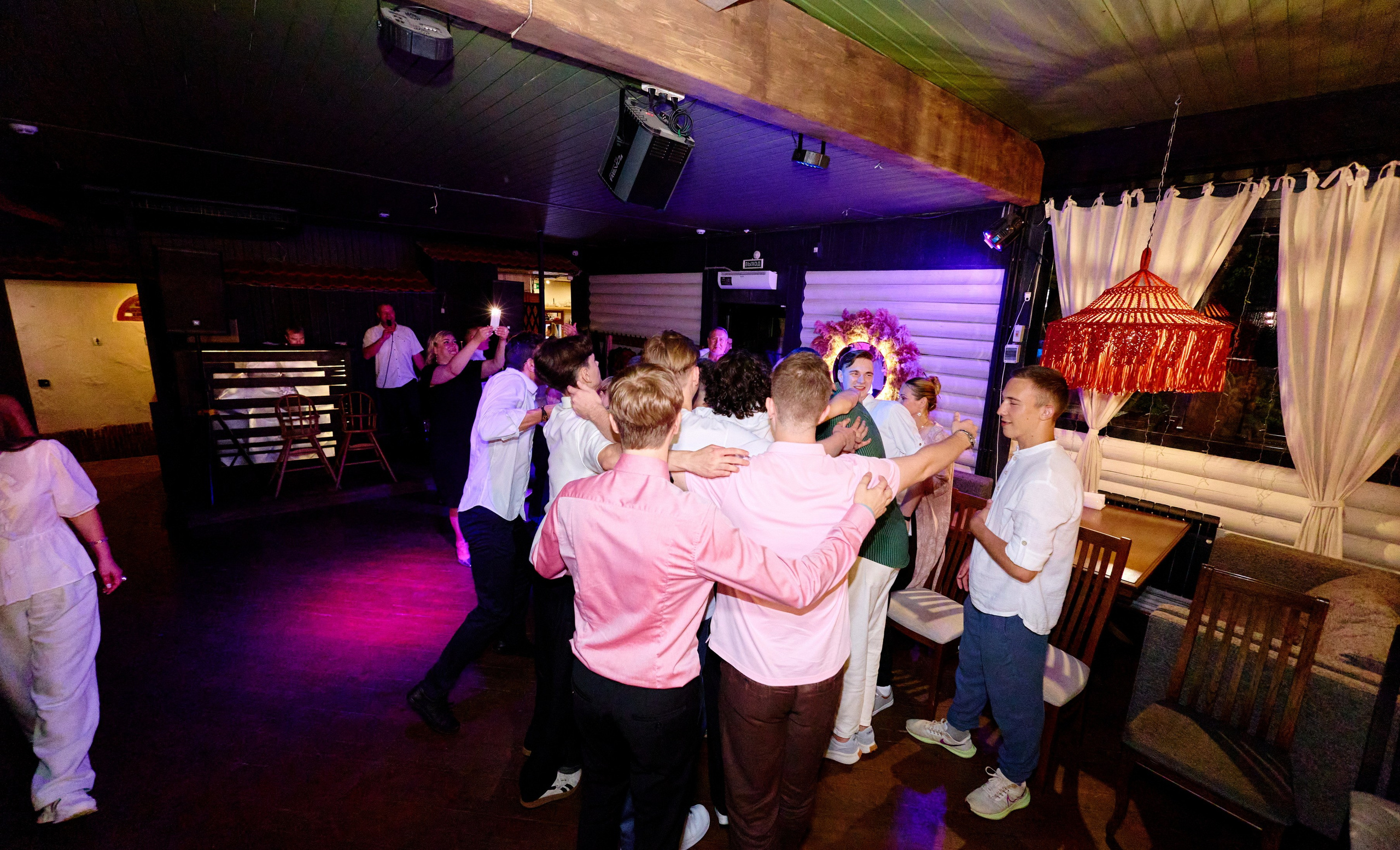 Выпускной 35 Сош. Фотограф Выпускные альбомы Таганрог Сергей Коробченко