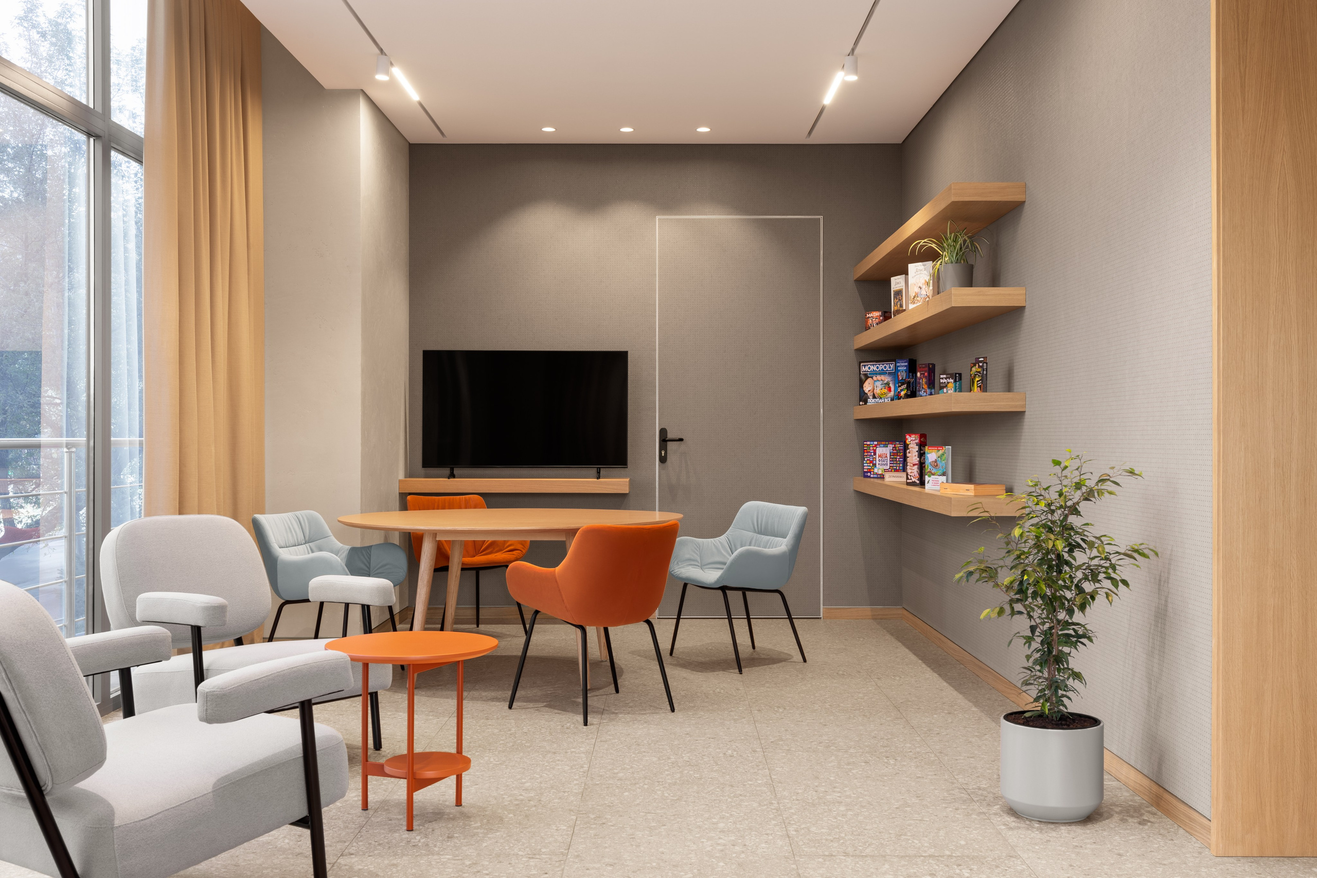 Holiday Inn Almaty. Roman Yakunin — interior photographer in Almaty, Kazakhstan