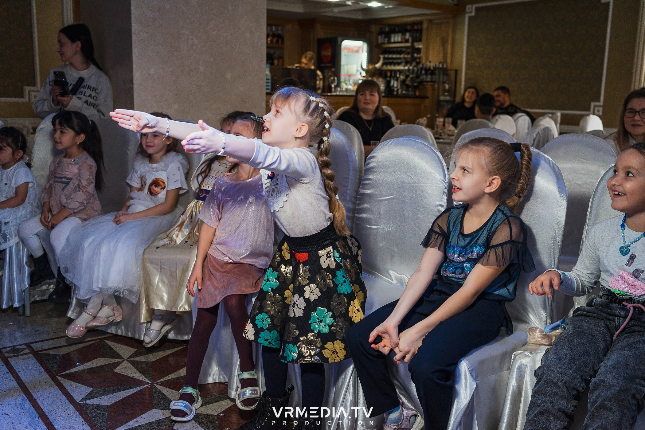 ХОЛОДНОЕ СЕРДЦЕ в ресторане «Империя»