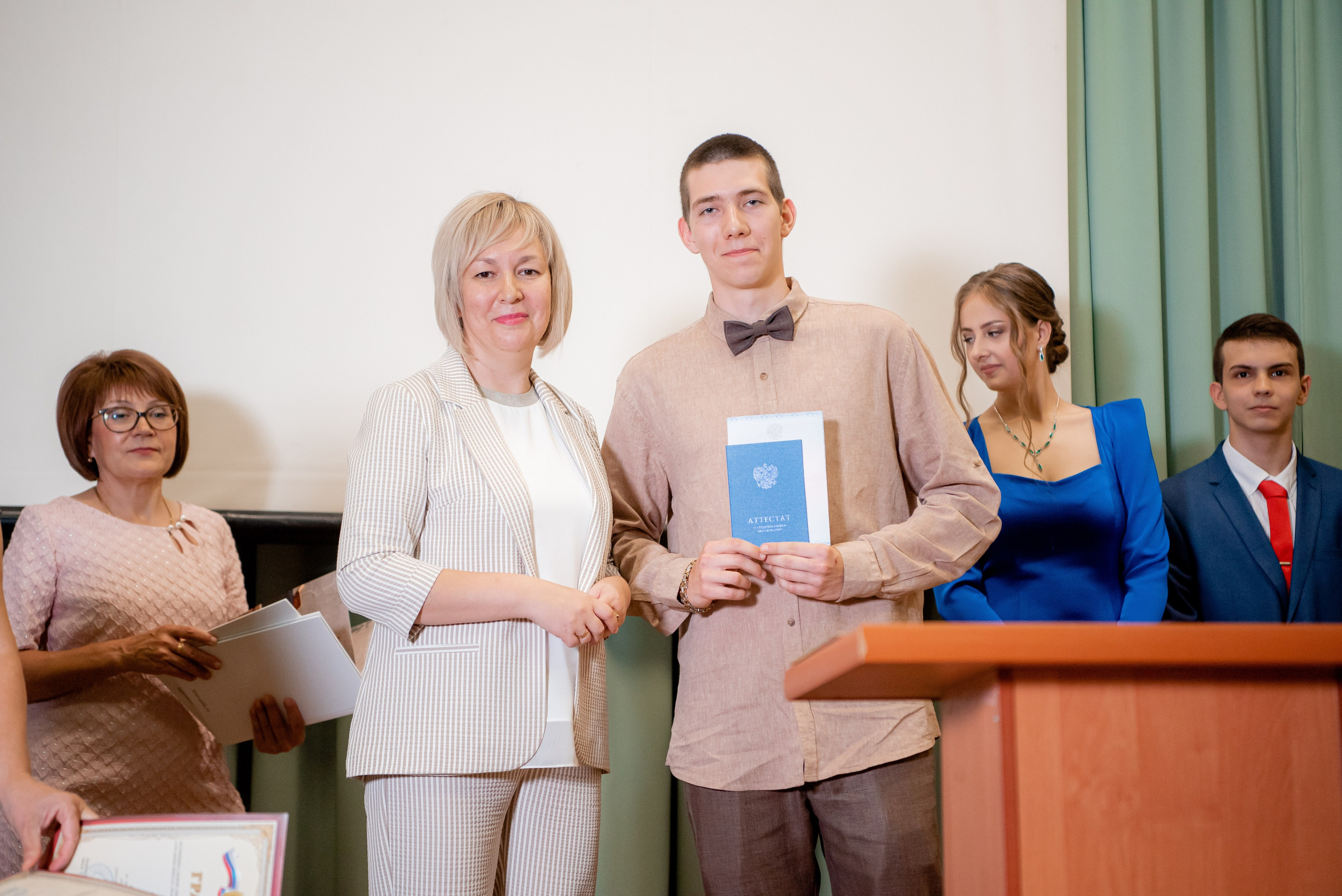 140 Школа. Вручение и Банкет. Сити Холл. Фотограф в Волгограде и Волжском Александр Горбань