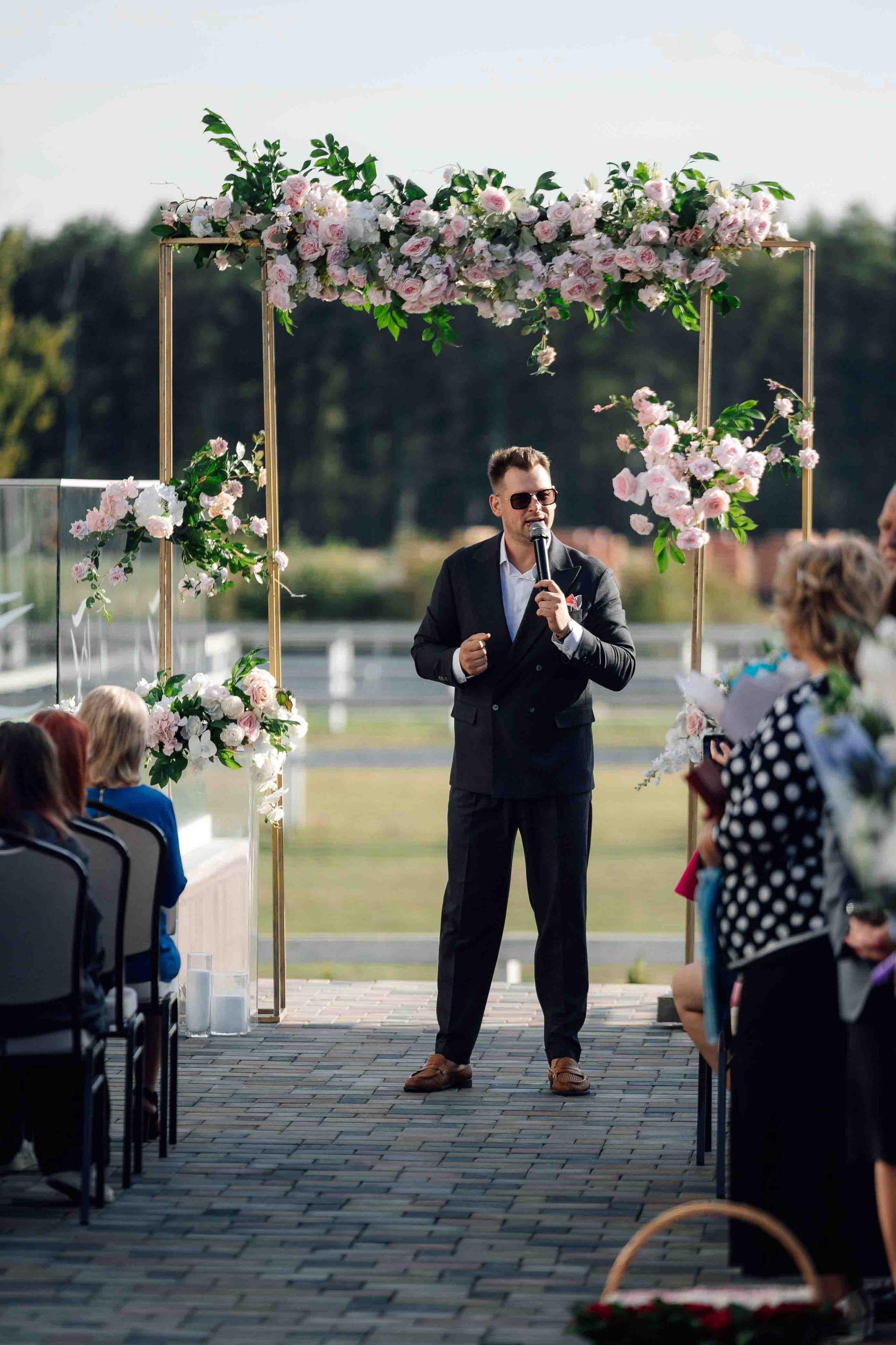 Ведущий Царев. Подрядчики и друзья сети свадебных площадок House for wedding