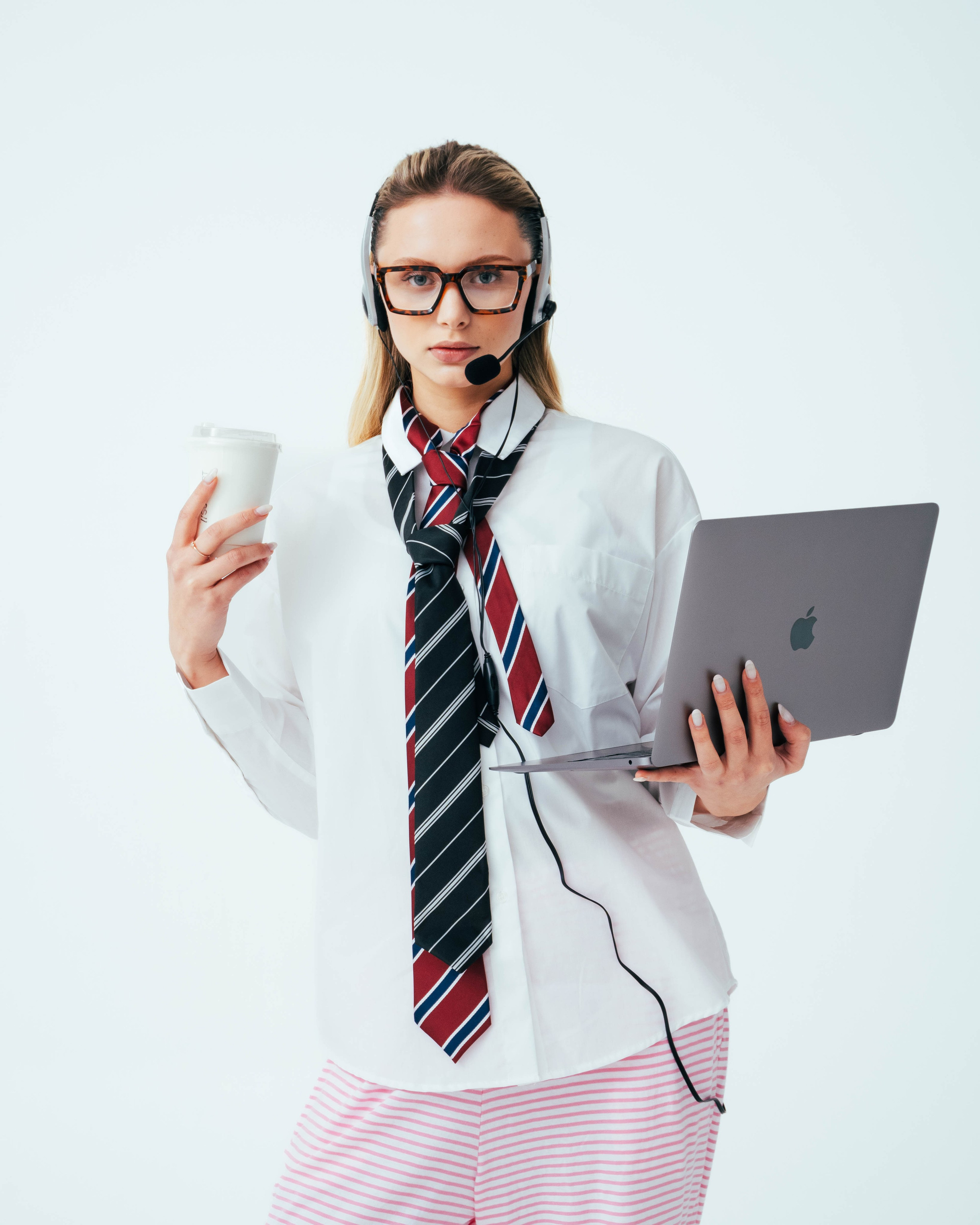 Контент для соцсетей и видеоролики в Москве | Виктория Маренина — Рилс, Сценарии, Видео под ключ