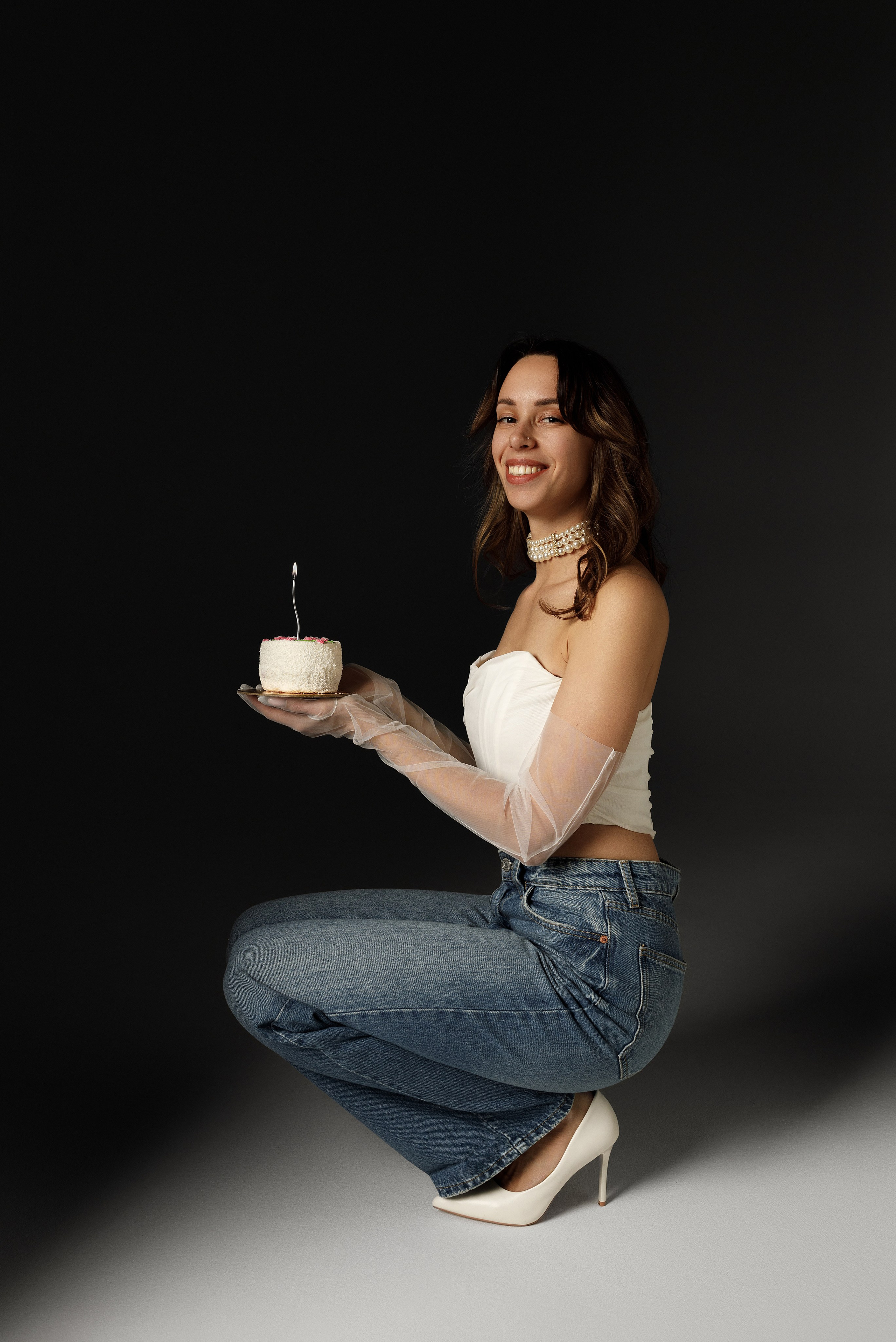 Юля (съёмка на циклораме). Фотограф в Москве Юлия Хамзина