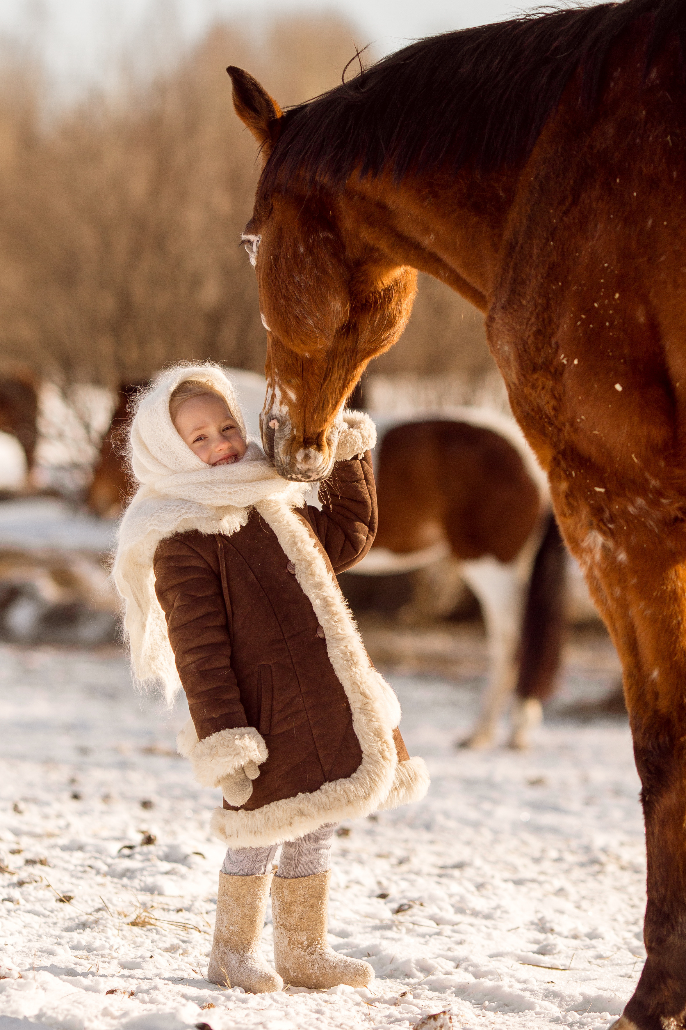 Деревенские фото ребенка с пони