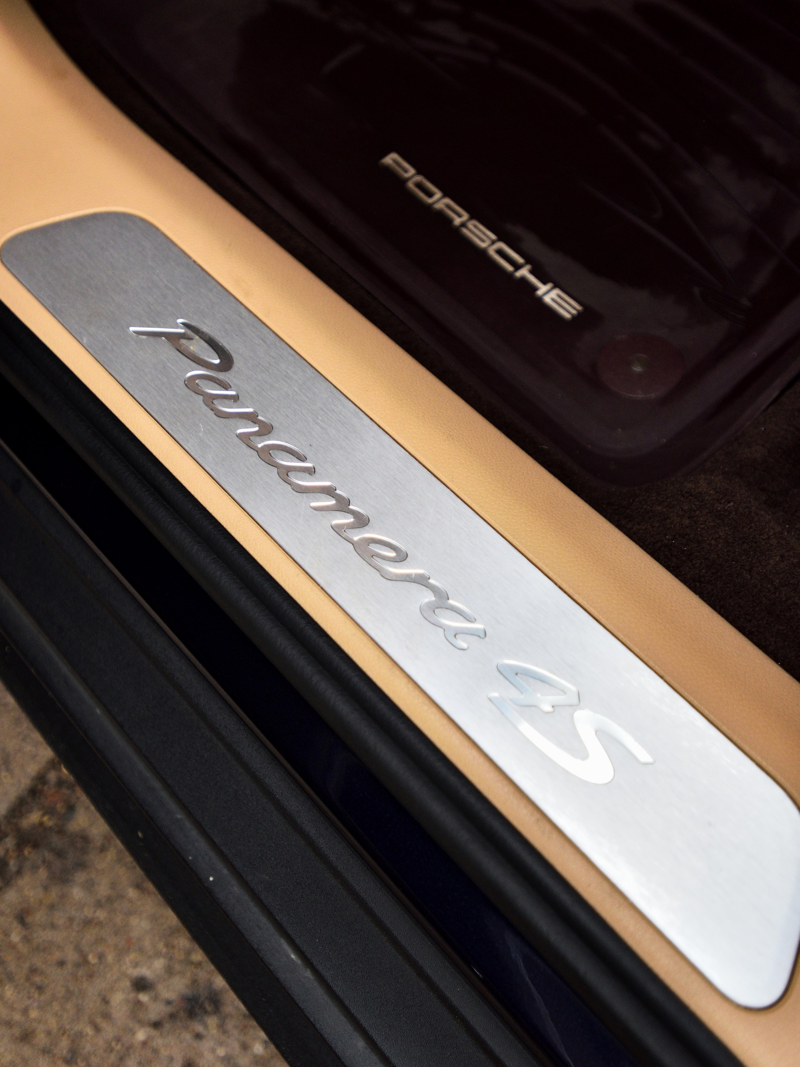 Porsche Panamera Turbo S. Автомобильный и интерьерный фотограф в Минске Александр Тагаев