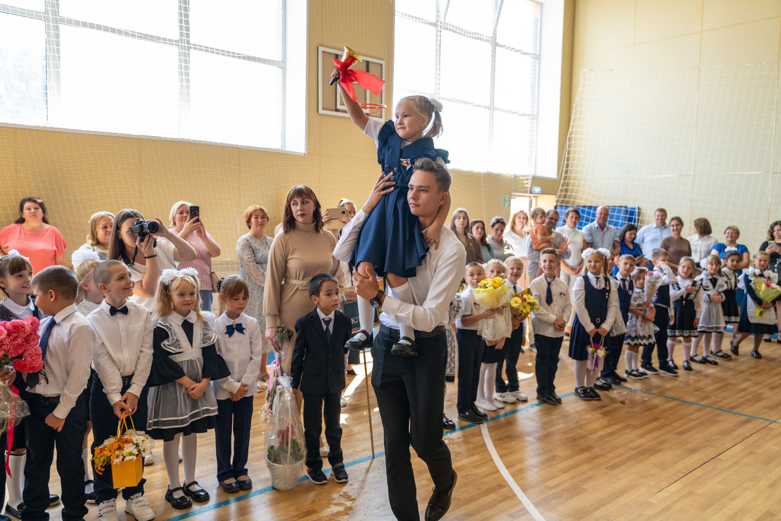 1 Сентября газопроводская школа 11 класс. Фотограф самых запоминающихся моментов Вашей жизни