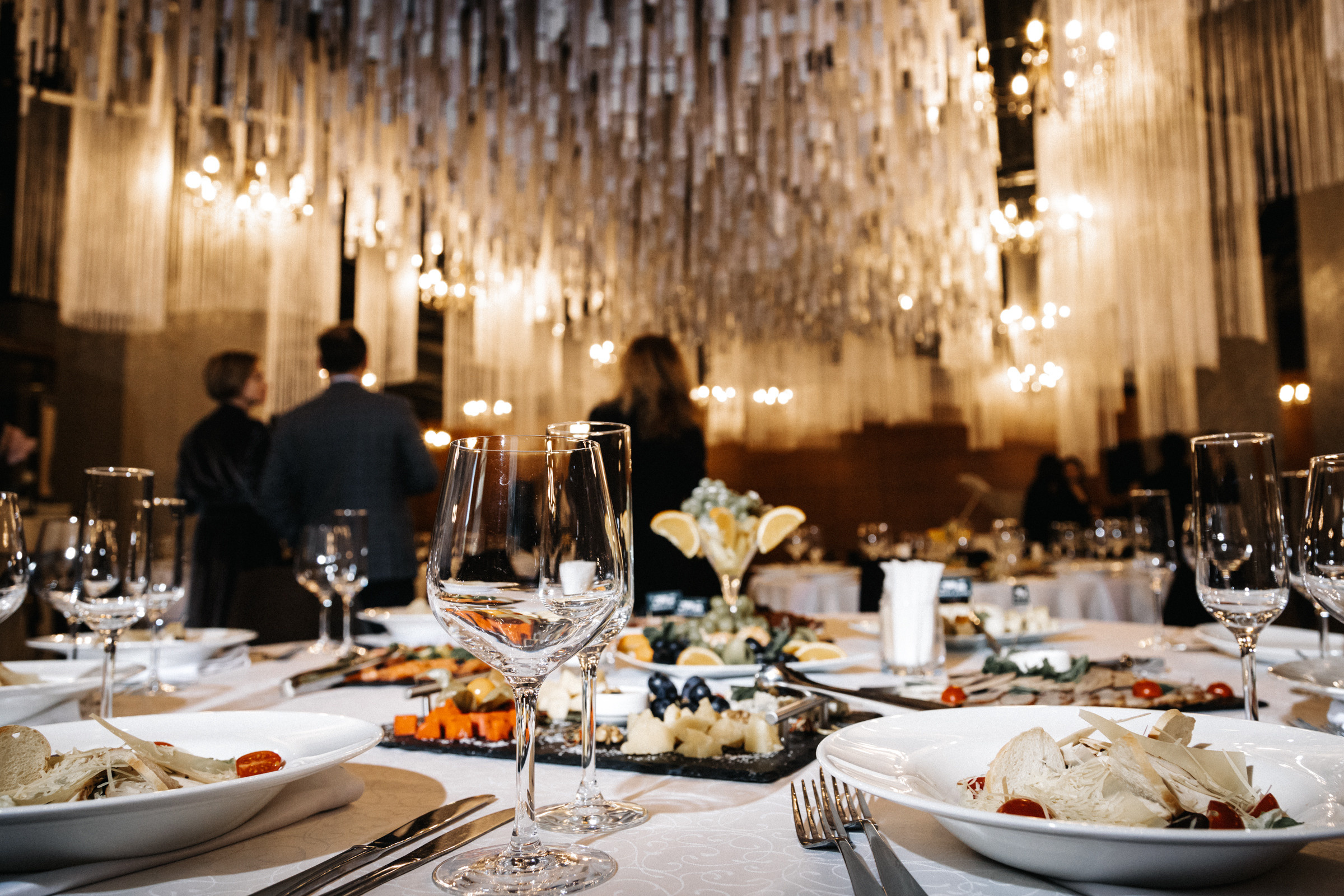 Поэтический вечер-посвящение Александру Пушкину в Арт-Лига. Бизнес фотограф в Новосибирске Александр Рощин