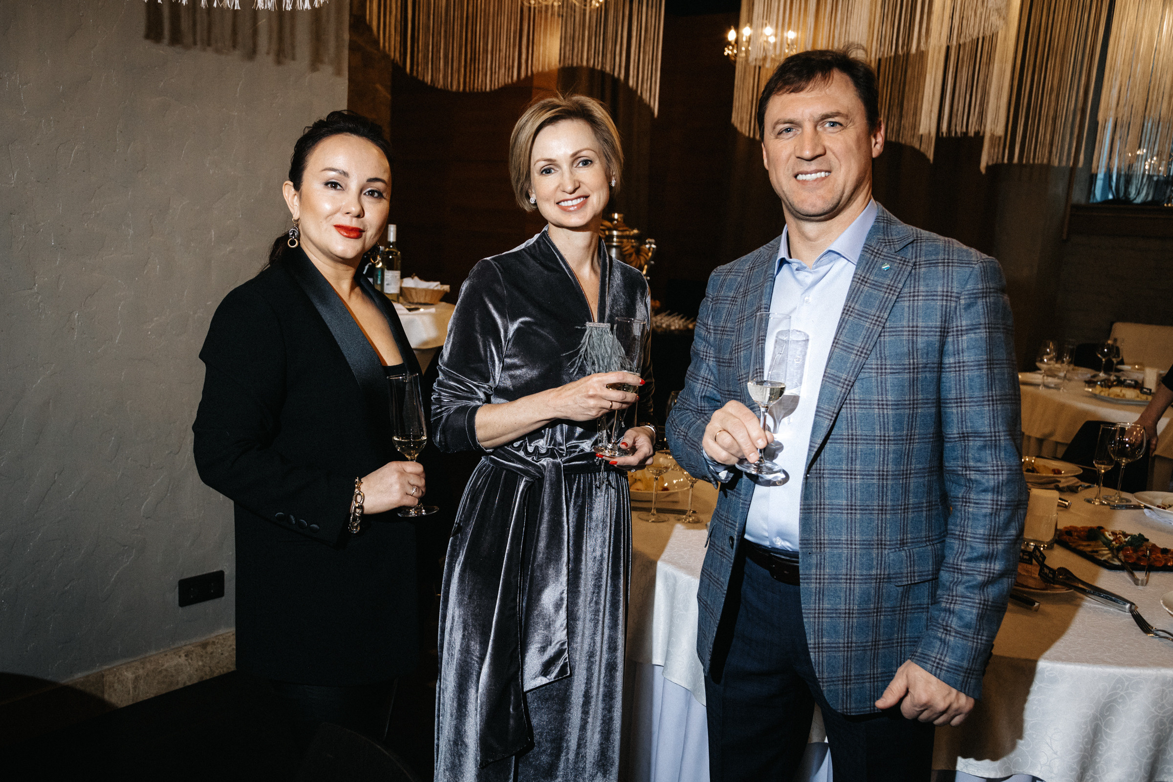 Поэтический вечер-посвящение Александру Пушкину в Арт-Лига. Бизнес фотограф в Новосибирске Александр Рощин