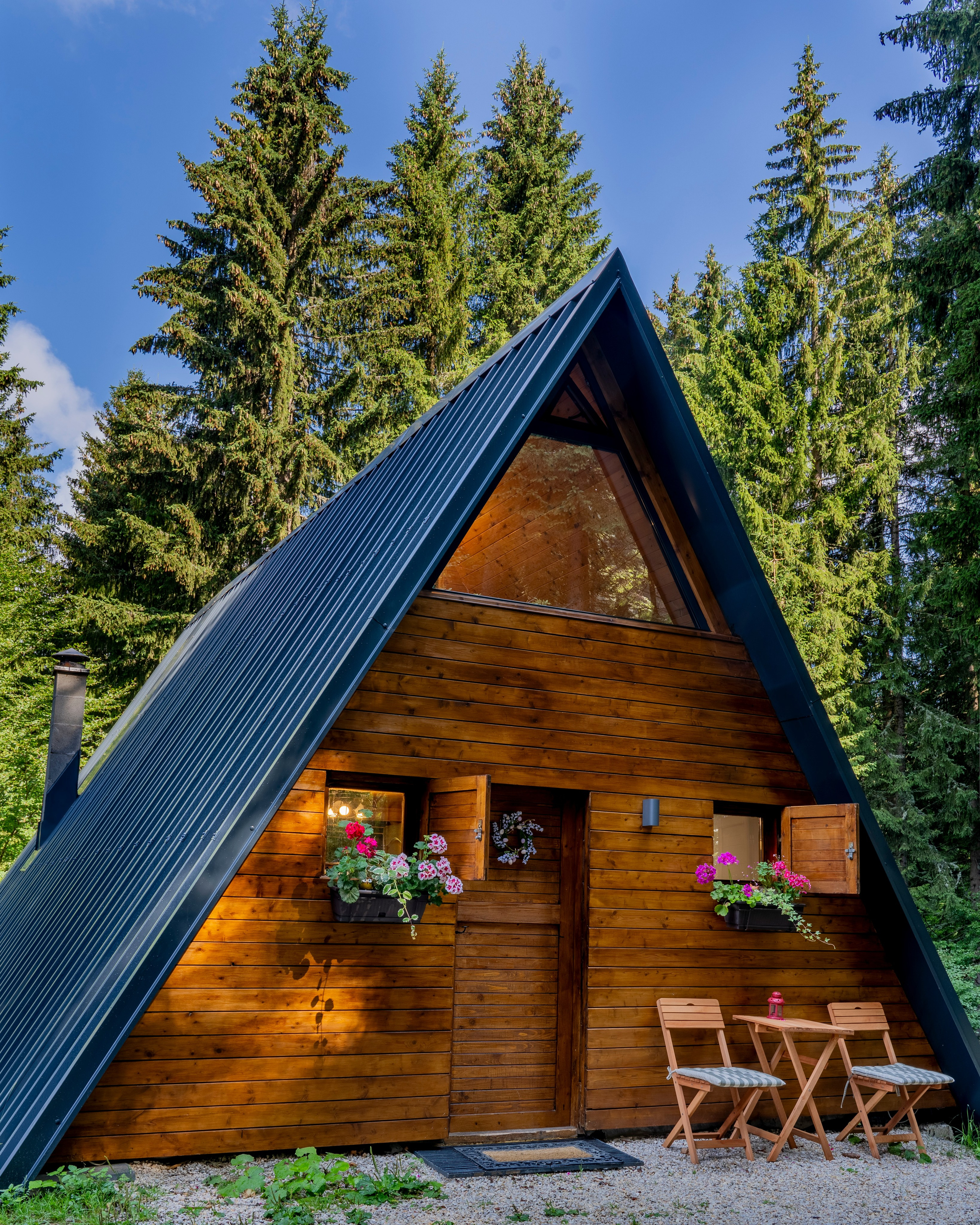 Viktorija Chalet. Photographer Liana Sudets Serbia Kopaonik Brzece Brus