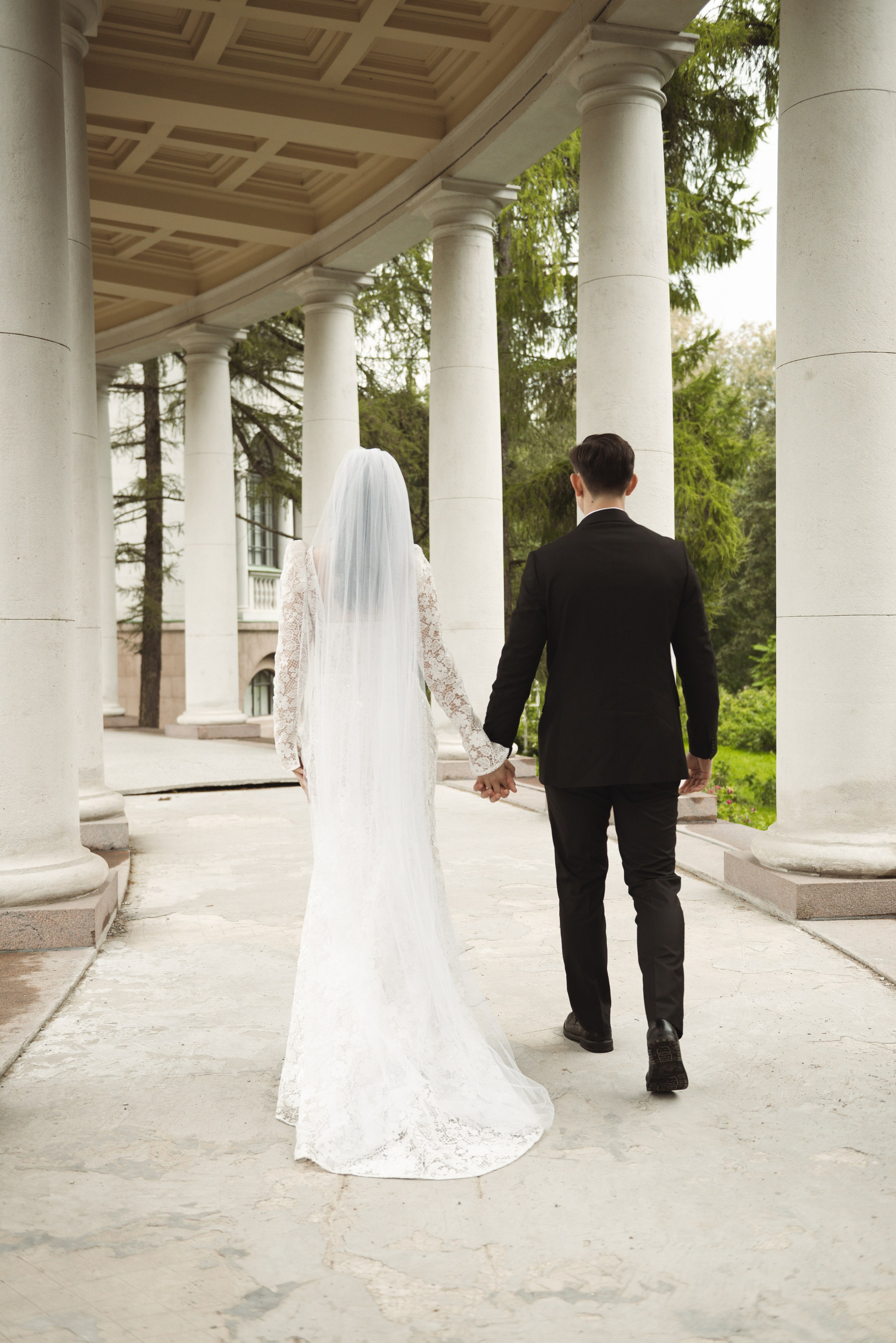 Свадебная фотосессия в Архангельском. Фотограф Москва Настя Профотовна. Репортажные, свадебные и контент фотосессии
