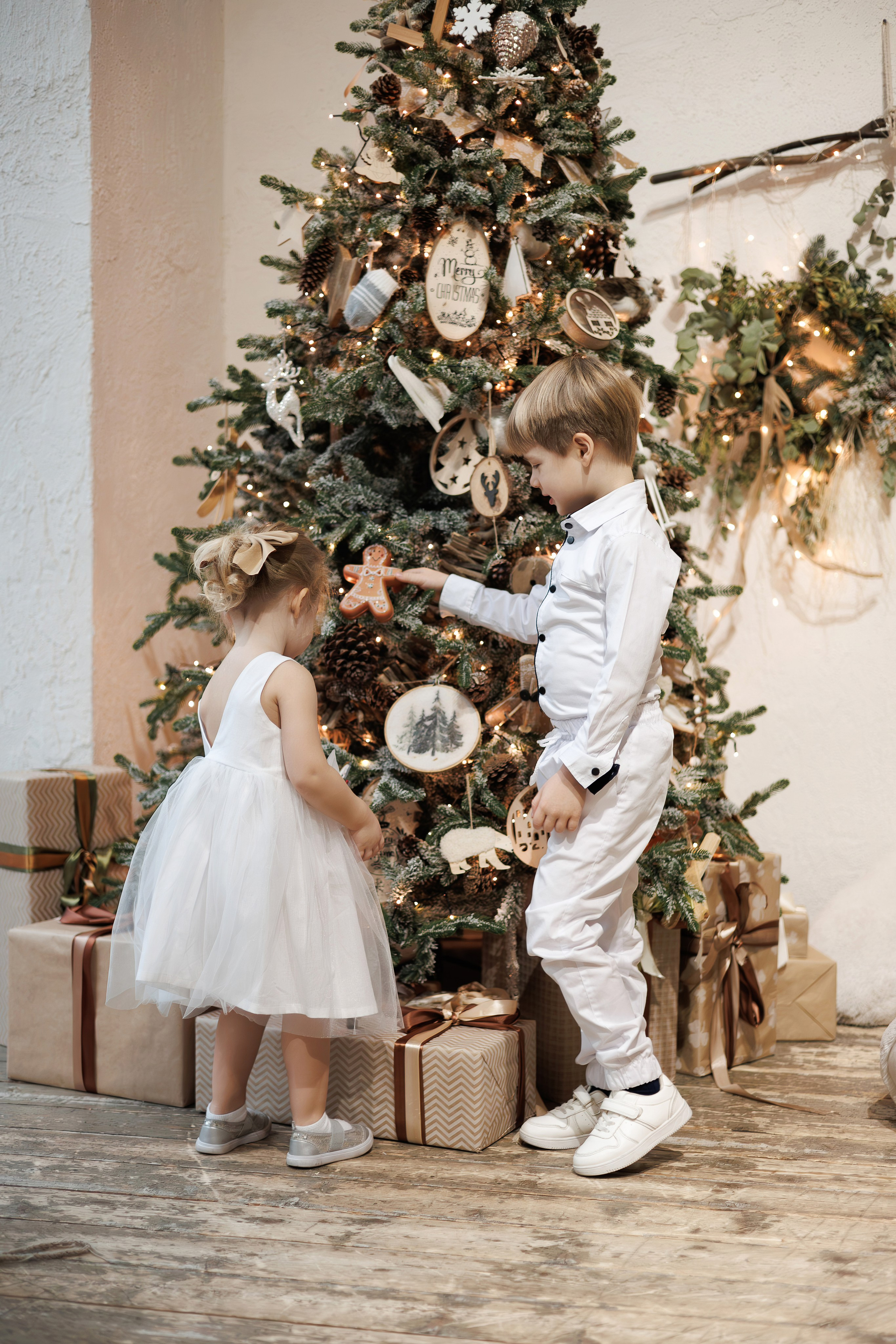 Новогодняя семейная фотосессия в студии FAMOUS (на Павелецкой). Свадебный и семейный фотограф в Москве и МО Елена Агапова