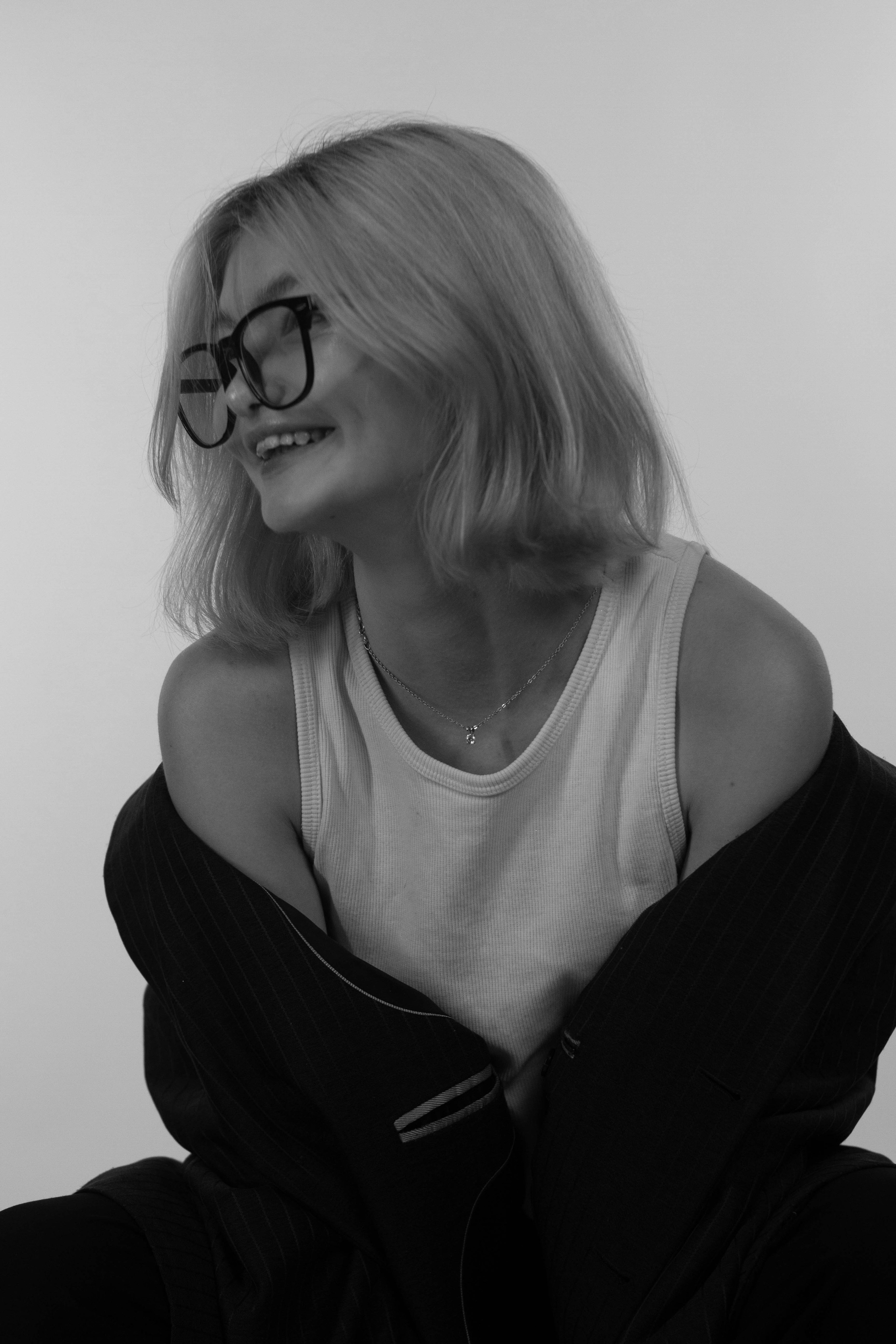 Лина фотостудия чб. Креативный фотограф Нижний Новгород Никита Корольков