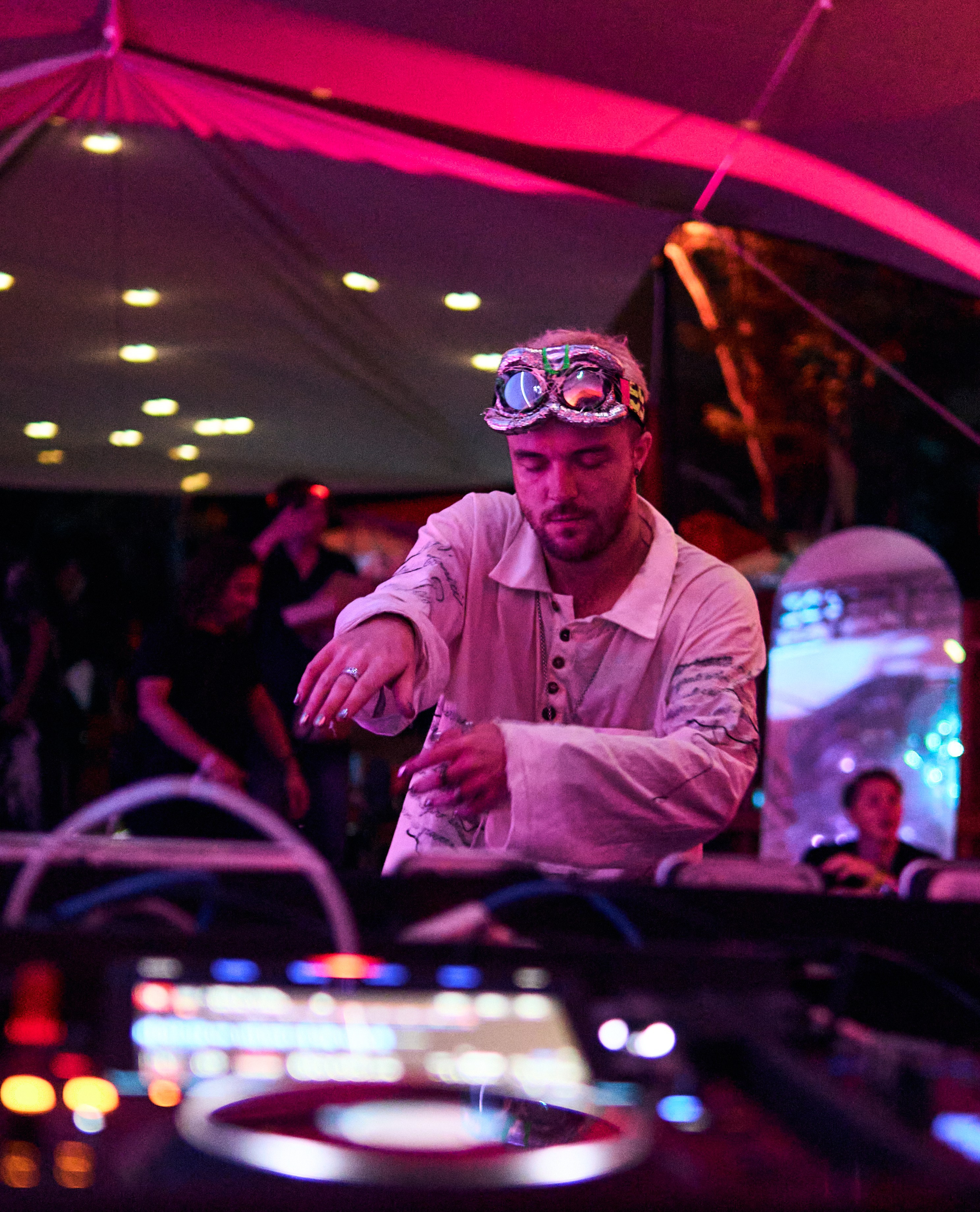 Lampu2024. See the moment and catche. commercial and reportage