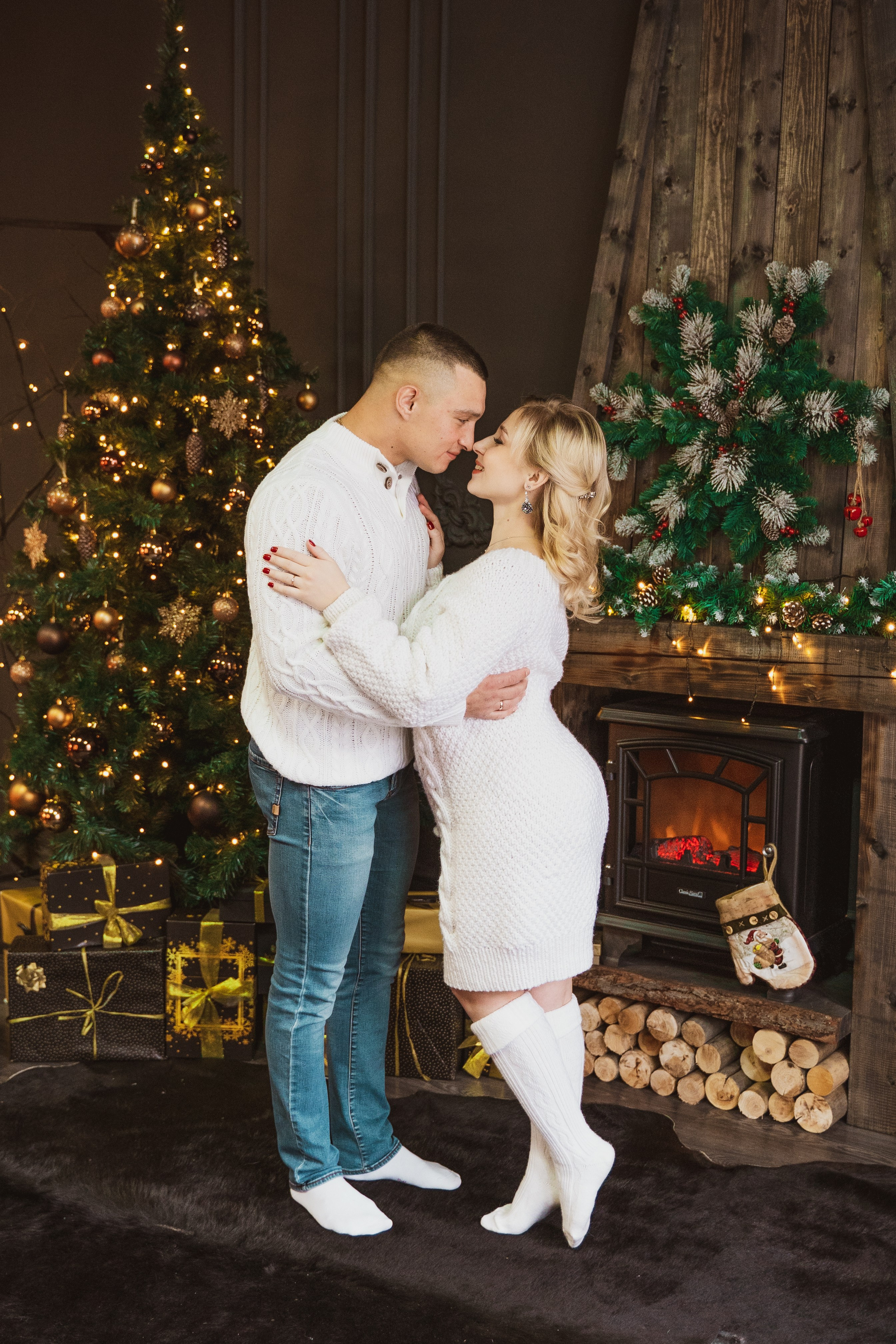 Новогодняя фотосессия беременности в студии. Анна и Кирилл. Свадебный и репортажный фотограф в Уфе| Осетрова Ольга