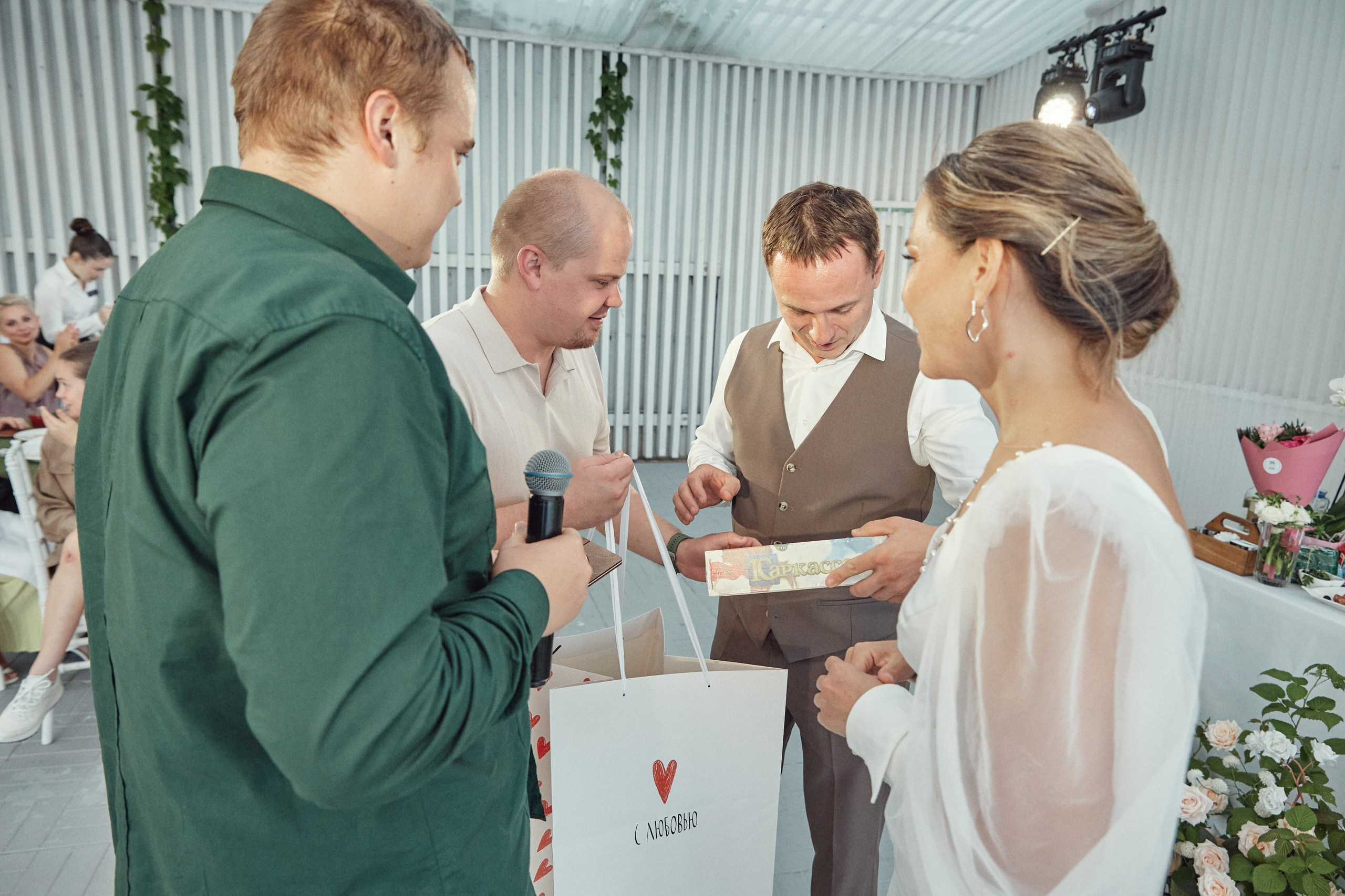 Счастье здесь. Свадебный фотограф Антон Артюшин. Работаю в Нижнем Новгороде и Москве