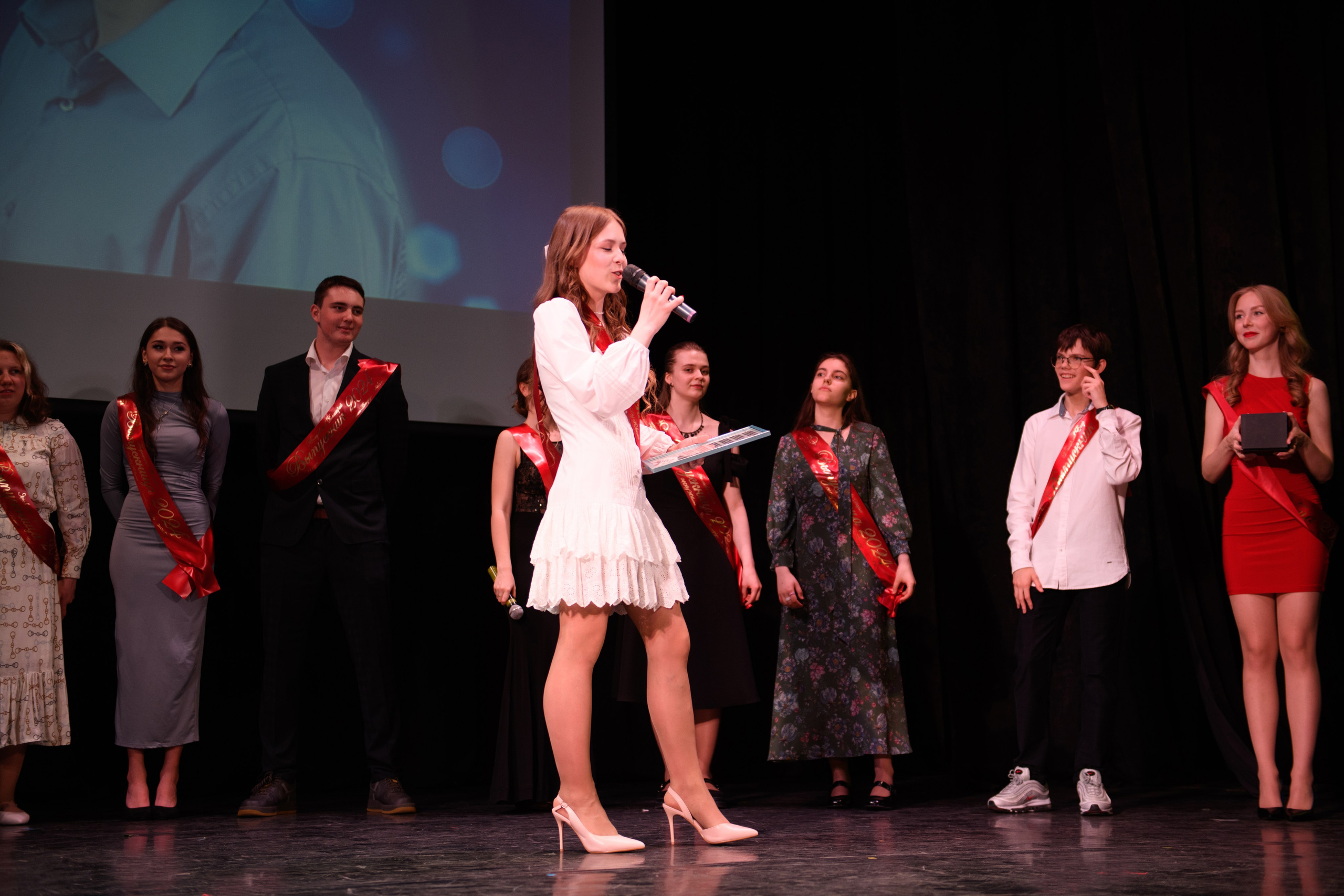 Фотосъёмка торжественного вечера выпускников. Организация и проведение фотосъемок в Санкт-Петербурге. Фотограф Смирягин Илья