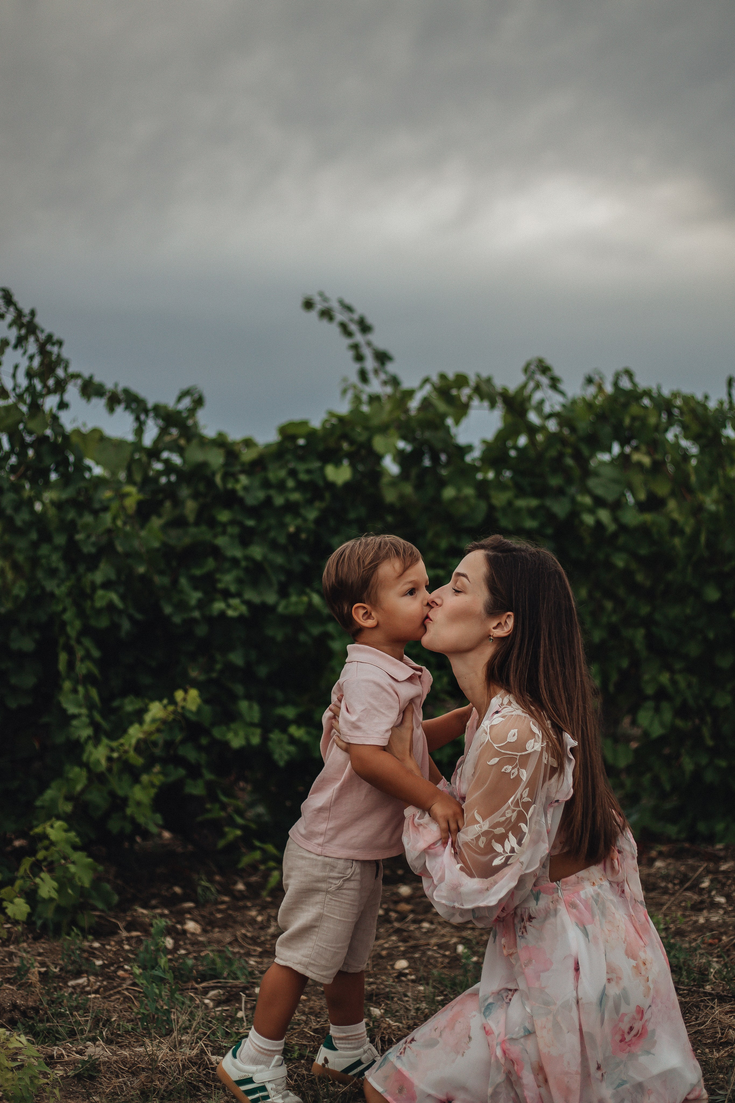 Прогулка у домика виноградаря — о семье, о любви, о счастье ;). Семейный фотограф Новороссийск, Анапа, Геленджик — Юлия Давыдова