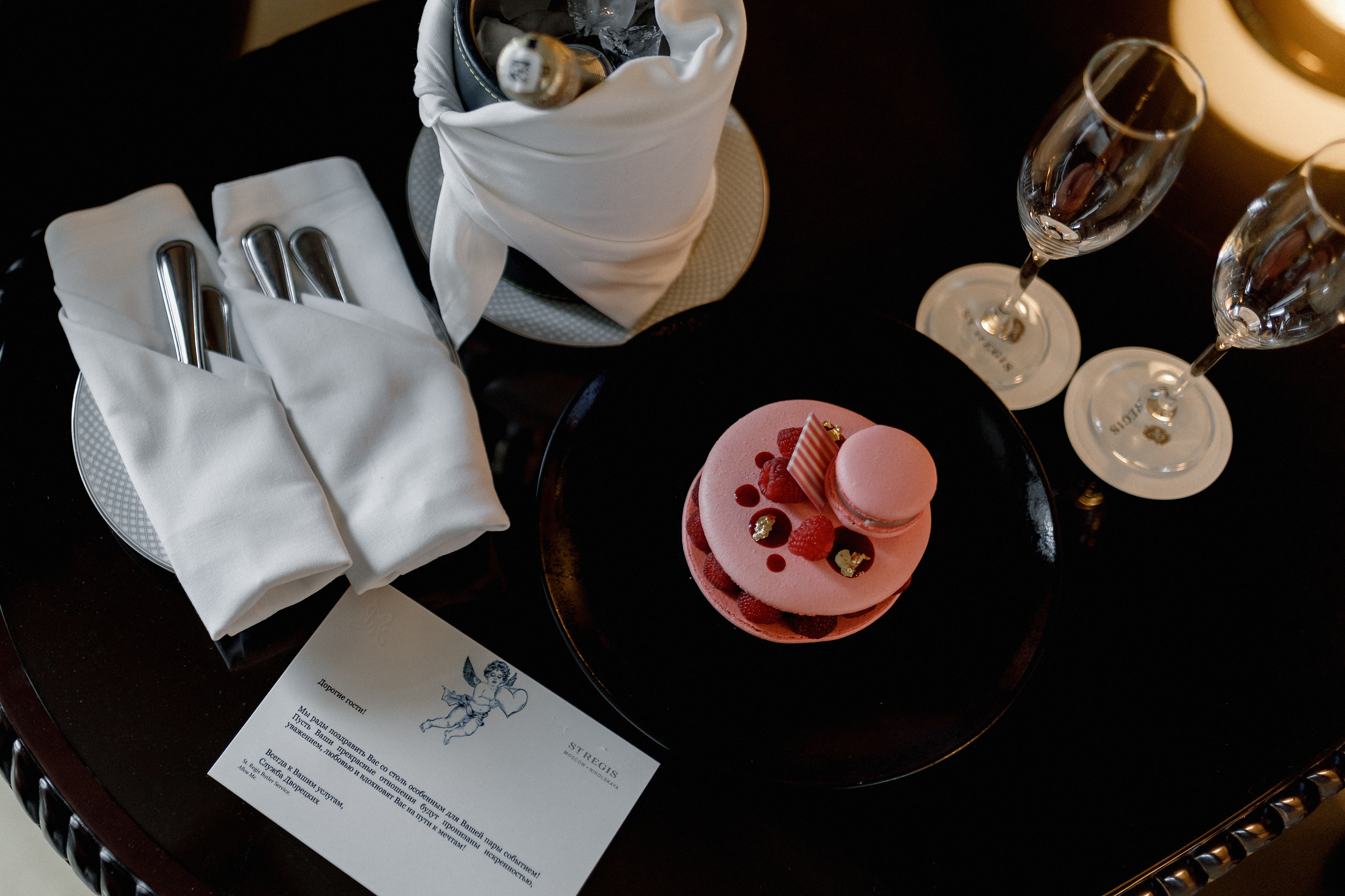 The St. Regis Moscow Nikolskaya. Свадебный фотограф Аня Милграм