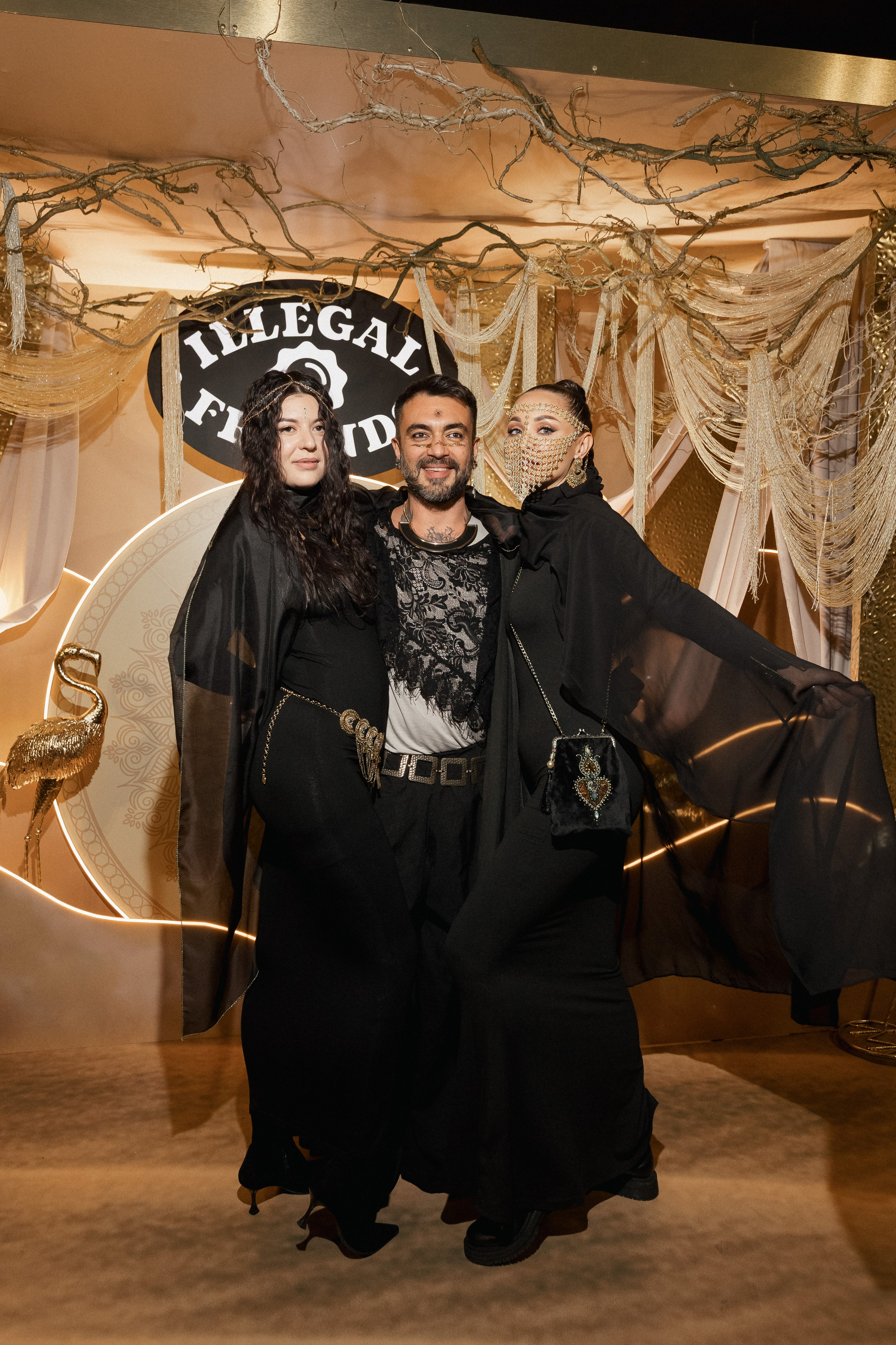 ILLEGAL FRIENDS — MIRAGE [PART I]. СВОИ. ФОТООТЧЕТЫ-СОБЫТИЯ-МЕСТА