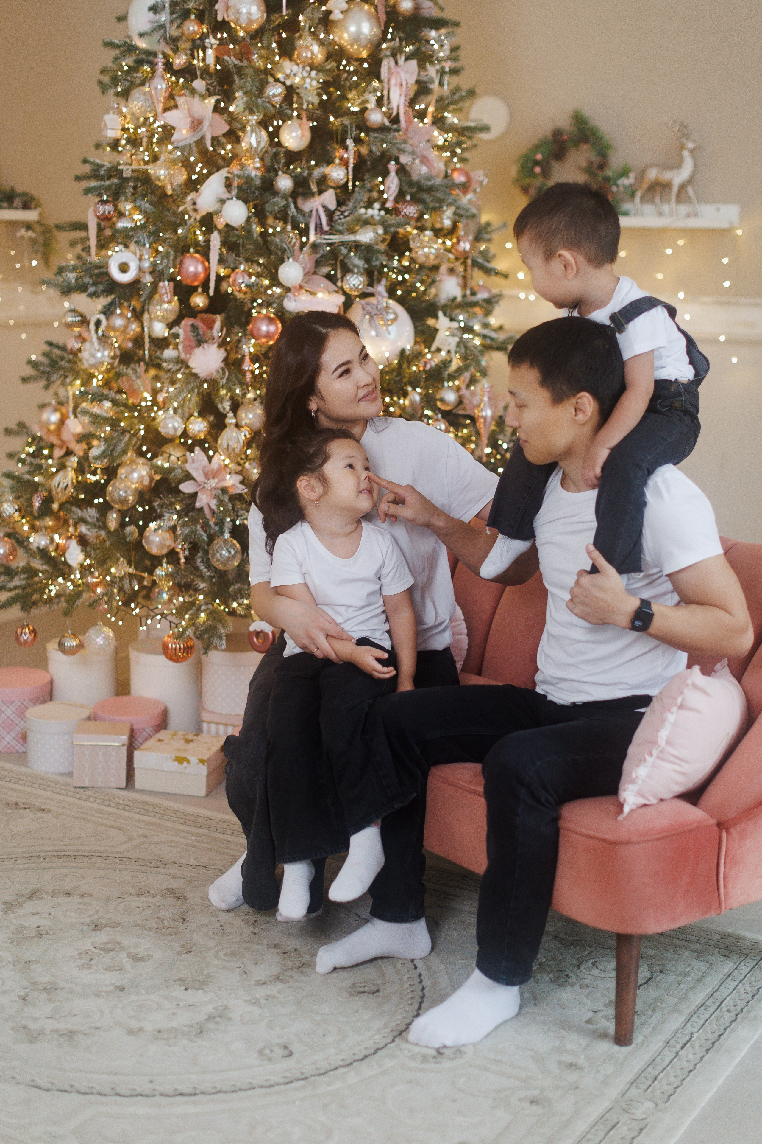 Новогодняя история одной семьи. Photograph Svetlana Volkova