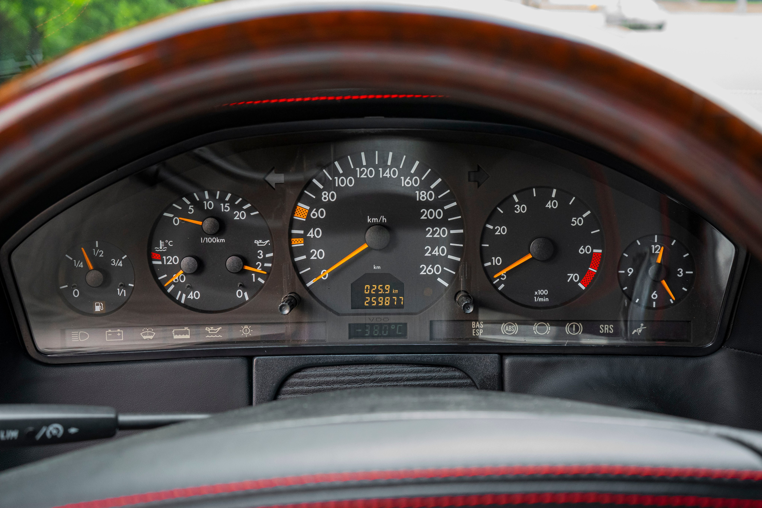 Mercedes W140. Автомобильный фотограф Ногинск Денис Городок