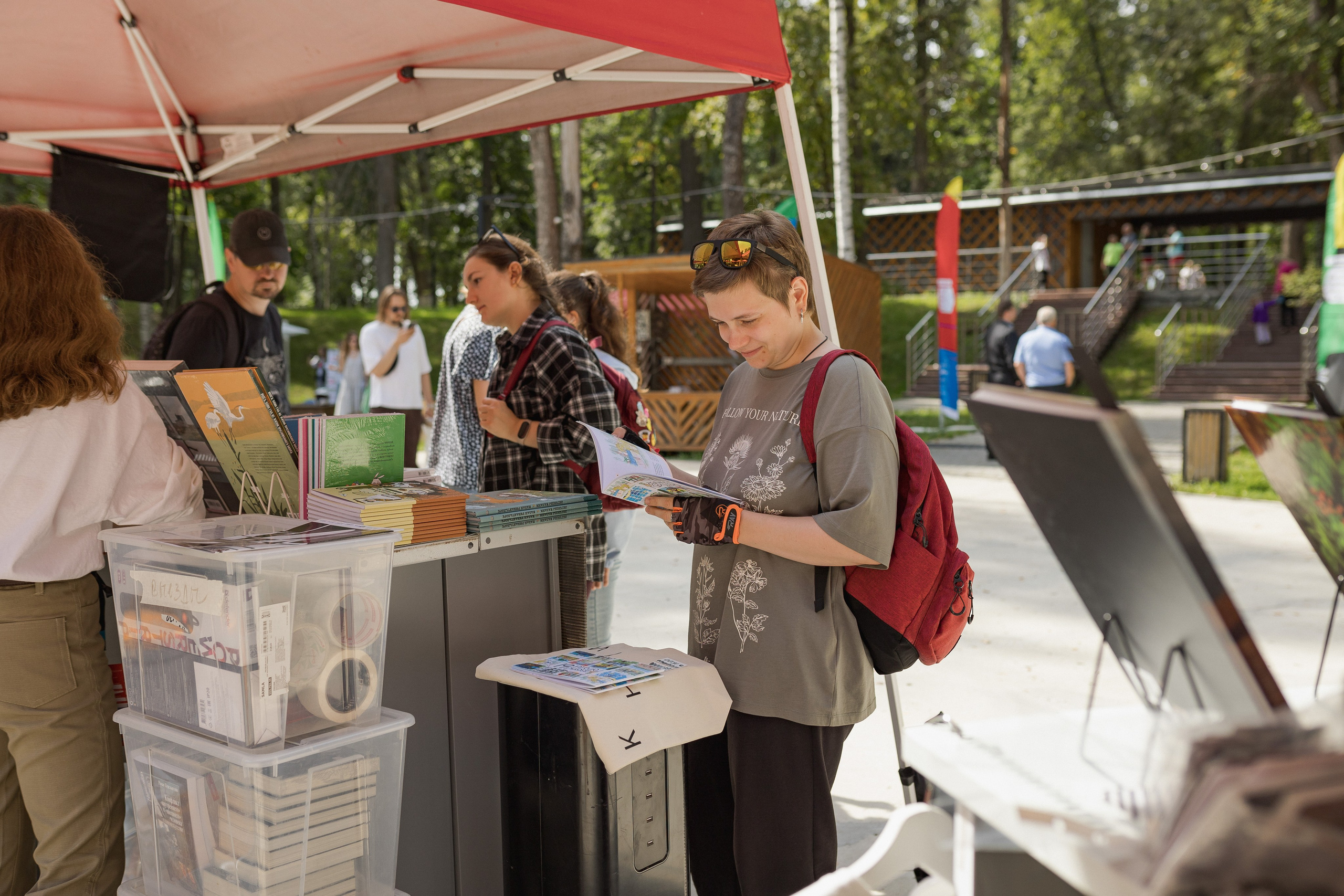 Книжный фестиваль «Смены» в Выксе 2024. Фотограф городских и семейных событий Артем Карпухин