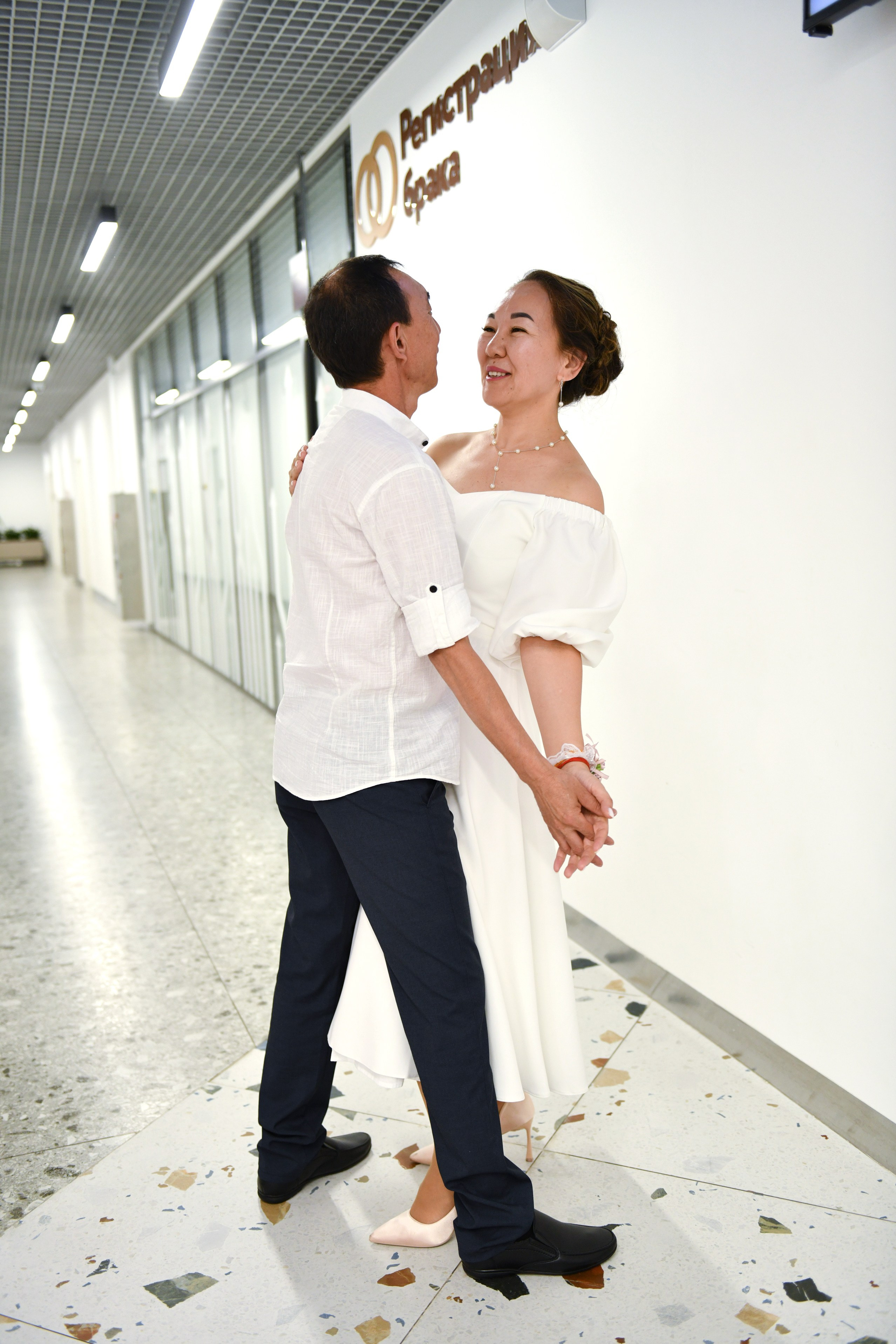 Регистрация брака в МФЦ Ногалы и Олега. Свадебный и портретный фотограф в Москве Галина Борисова