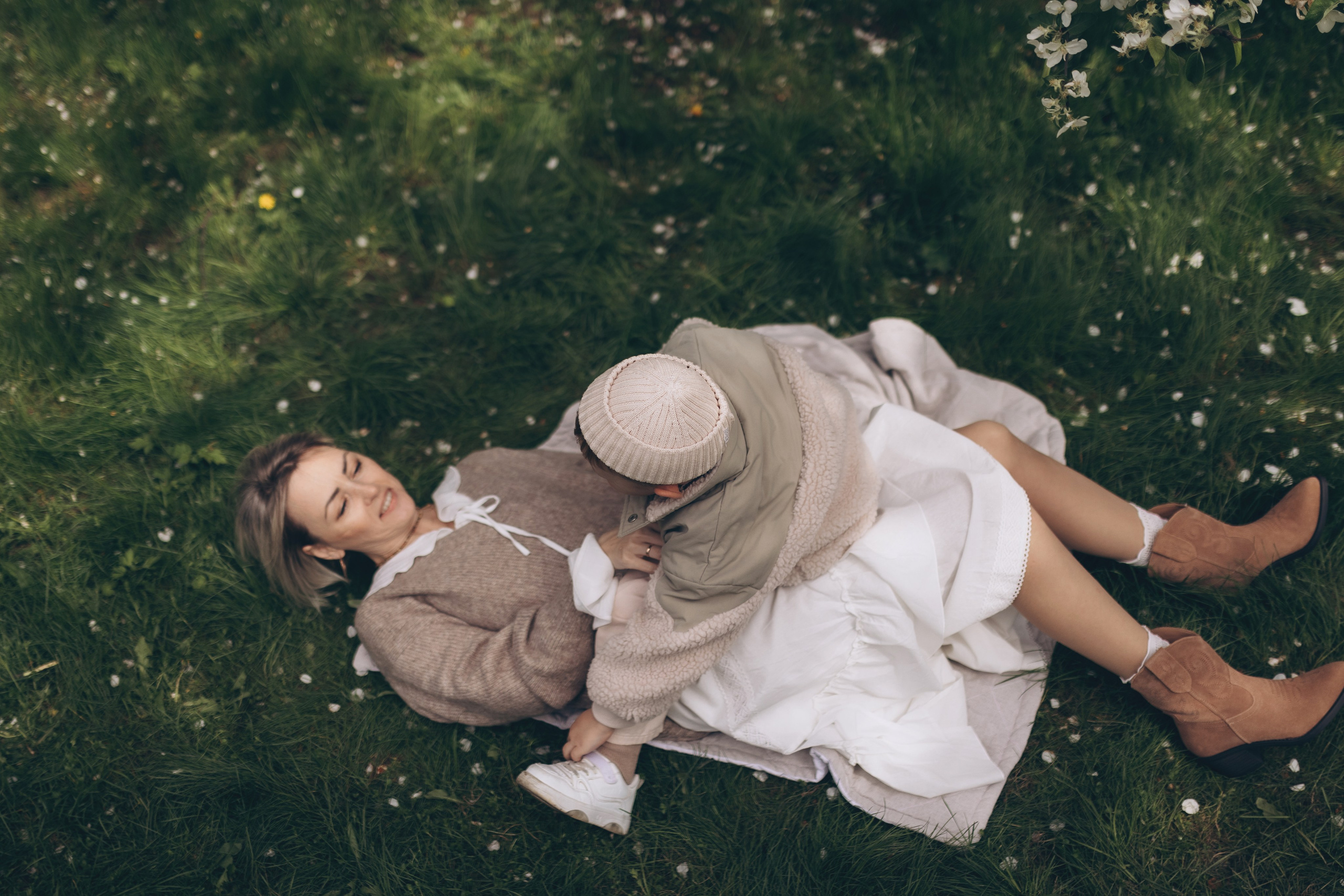 Семейная фотосессия на природе в Москве. Фотограф новорожденных Серпухов, Протвино, Москва I Марина Бурмистрова