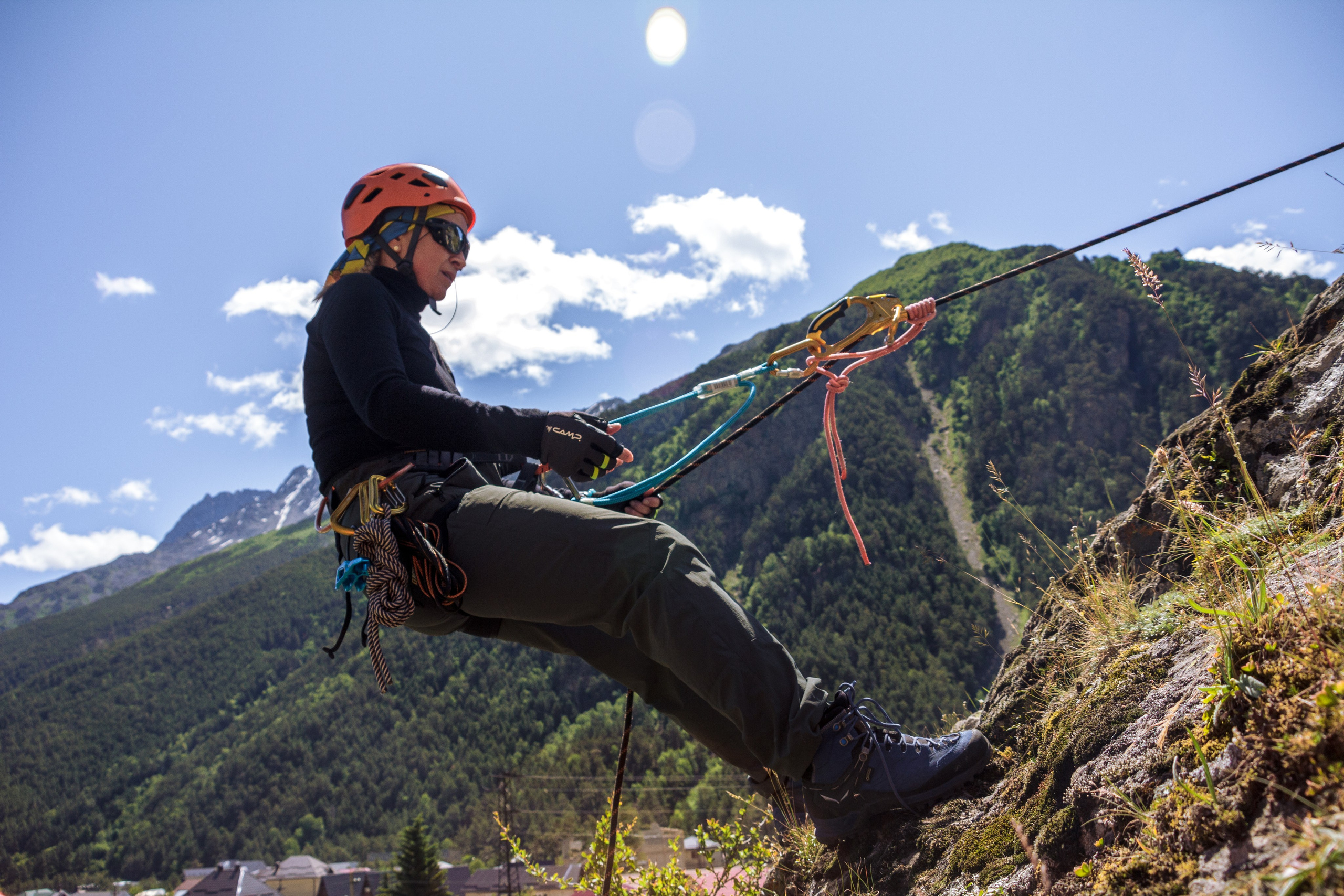 Тренировка на скалах в альплагере (Пример съемки). Фотограф Котий Даниил