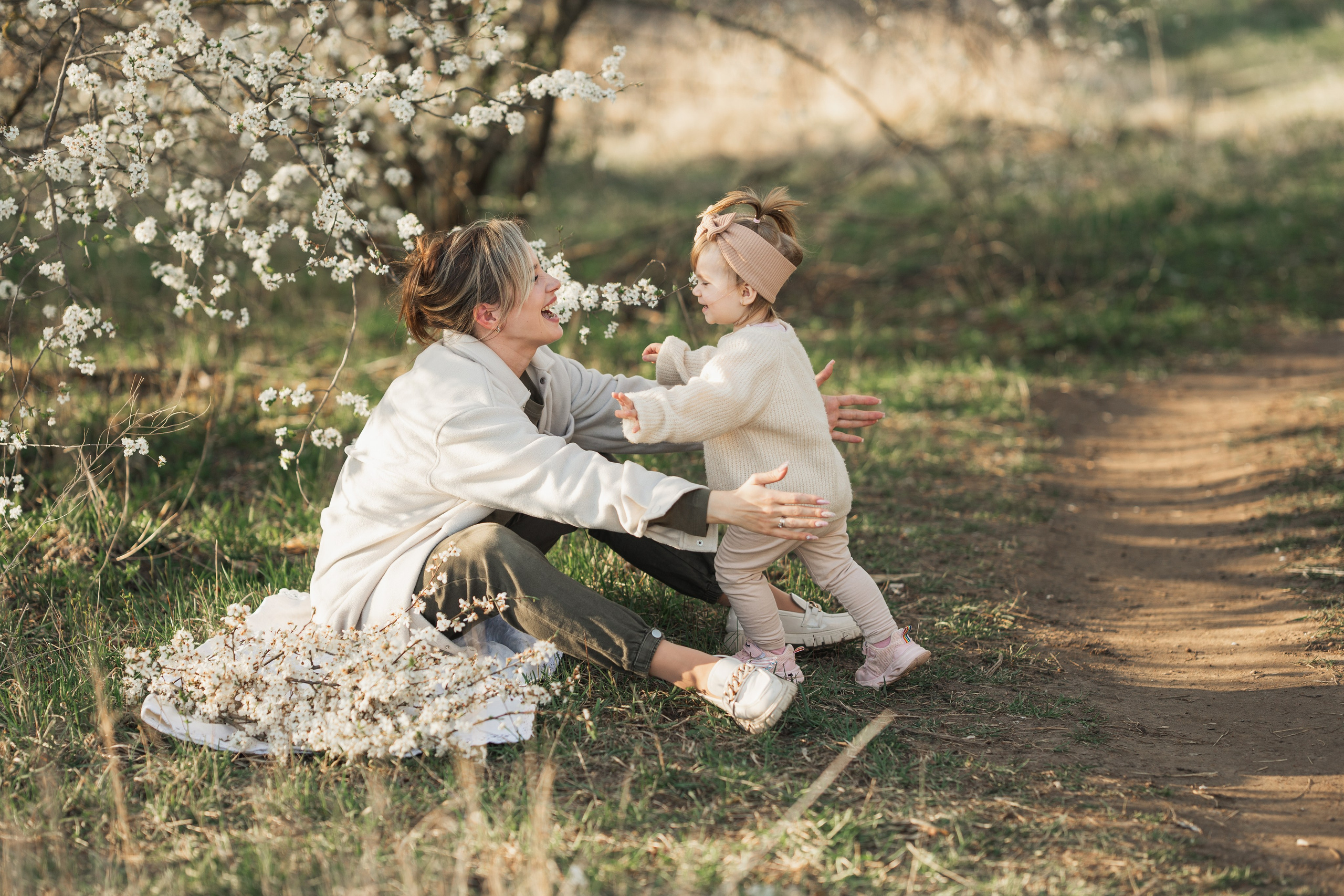 ВЕСНА. Лилия и Кира. Фотограф Марта Козел. Гродно, Беларусь