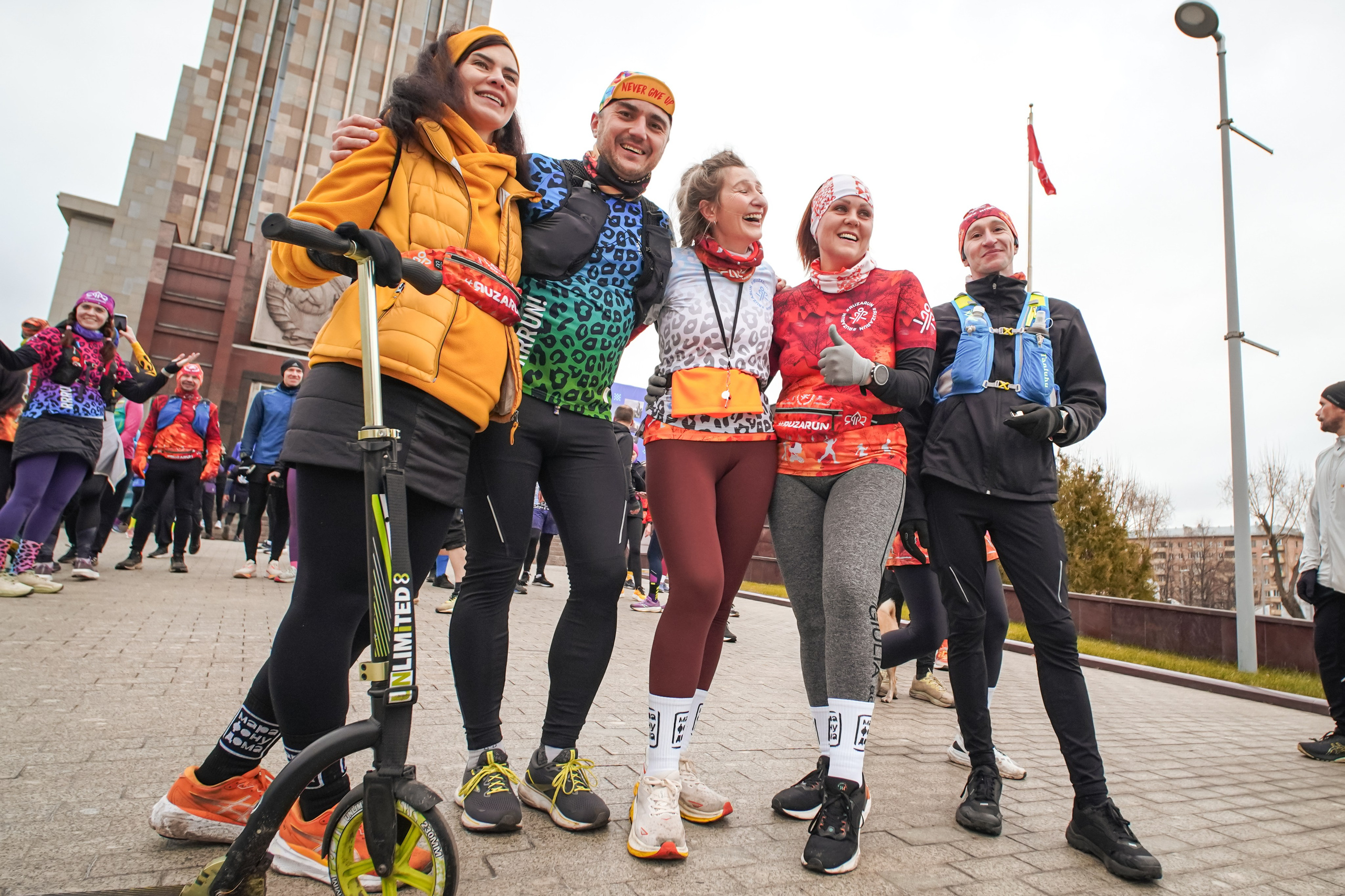 #марафонудома #яuzarun 2024 2-я петля, группа 6:30. Роман Капилюшов. Бег. Фото. Видео. г. Люберцы