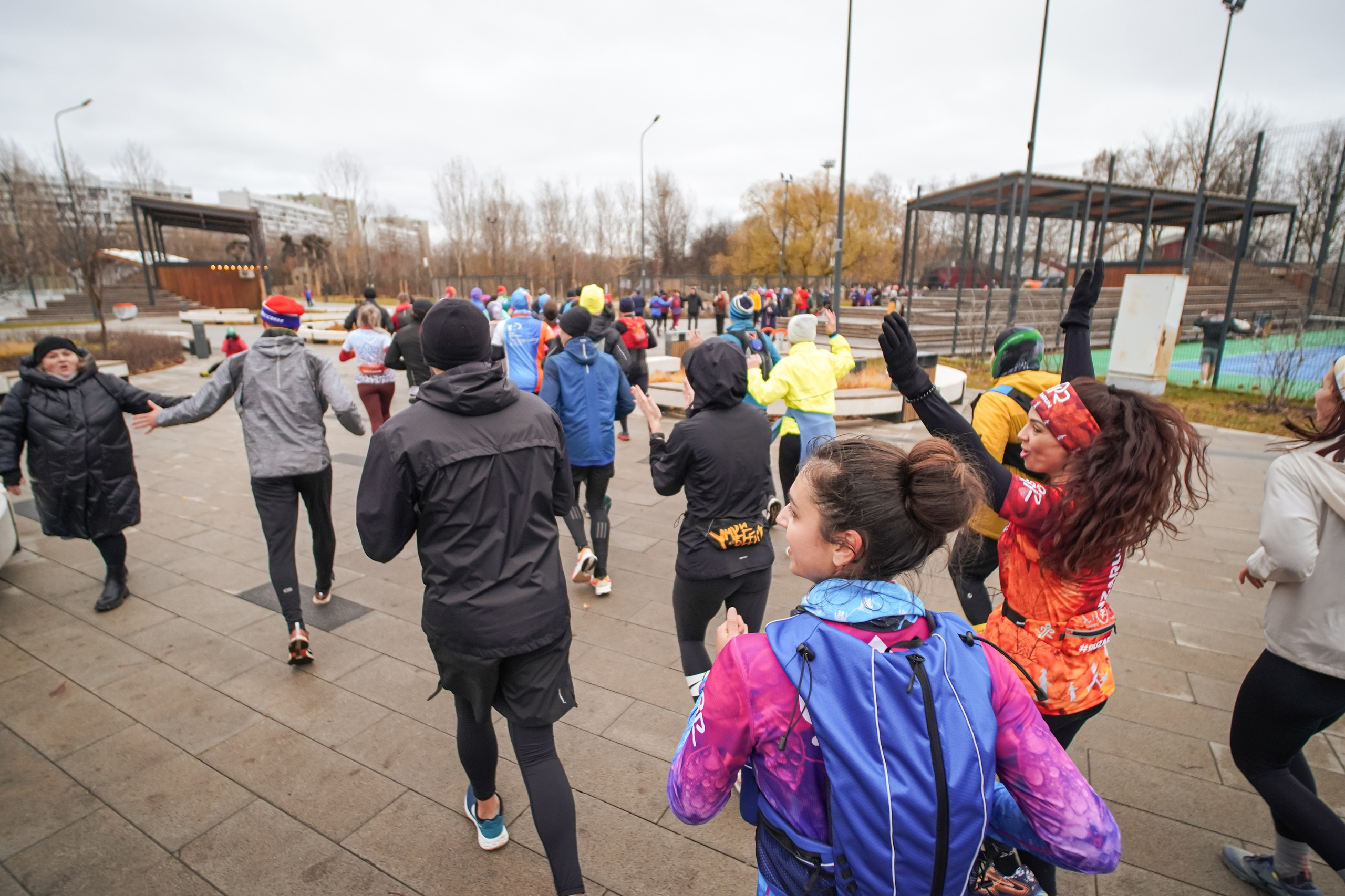 #марафонудома #яuzarun 2024 2-я петля, группа 6:30. Роман Капилюшов. Бег. Фото. Видео. г. Люберцы