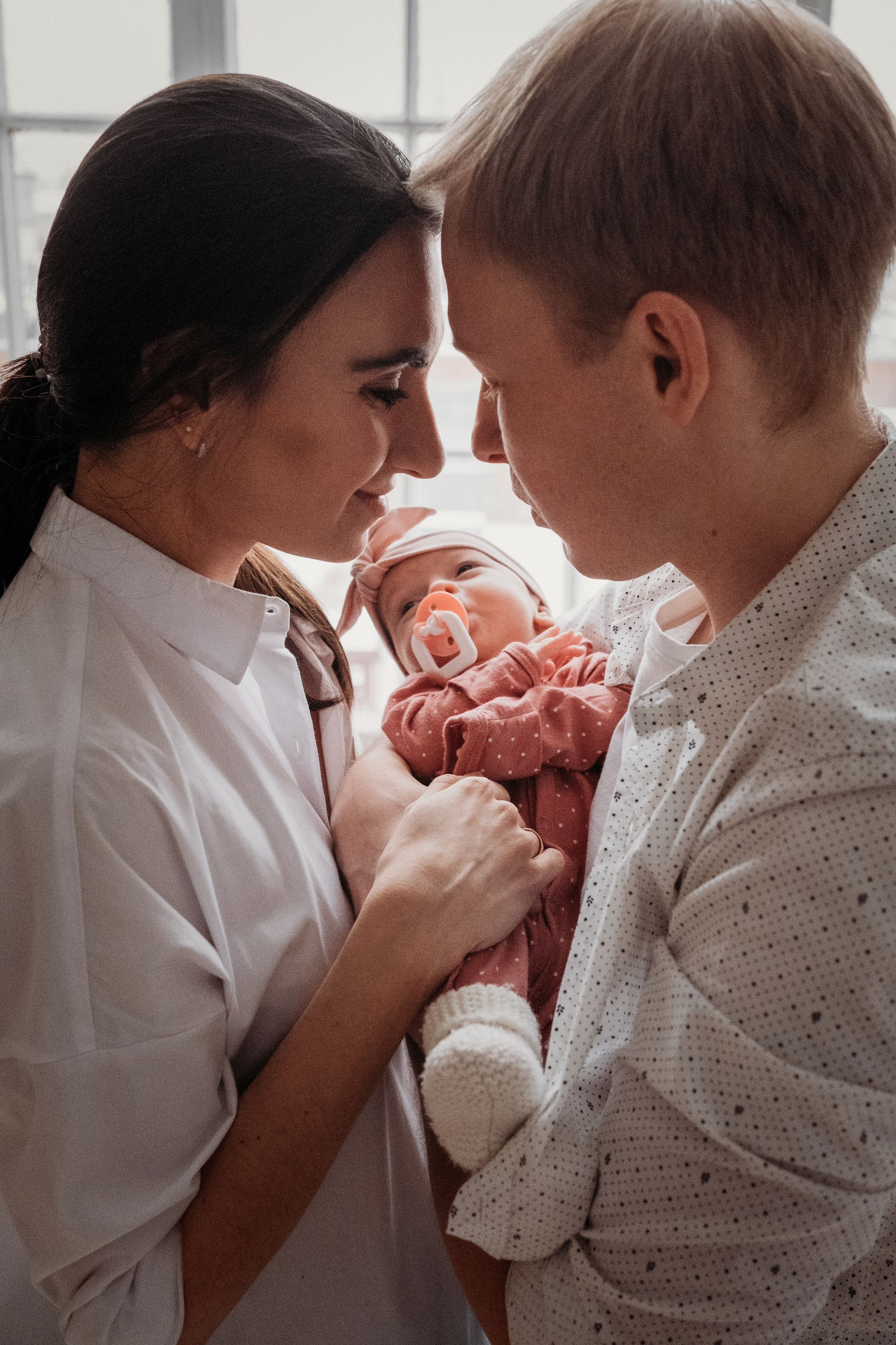 Яна, Леша и малышка Мия. Семейный и детский фотограф в Санкт-Петербурге