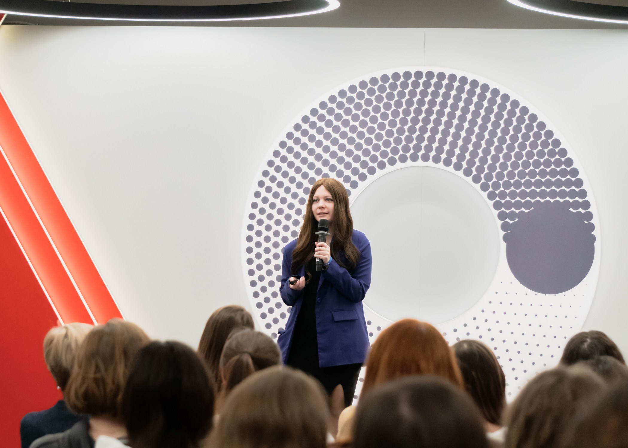 Дизайн Квартал 2024. Фотограф-анималист Ксения Воробьева, Москва